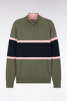Pull à col camionneur en coton vert olive à découpes contrastées coupe droite