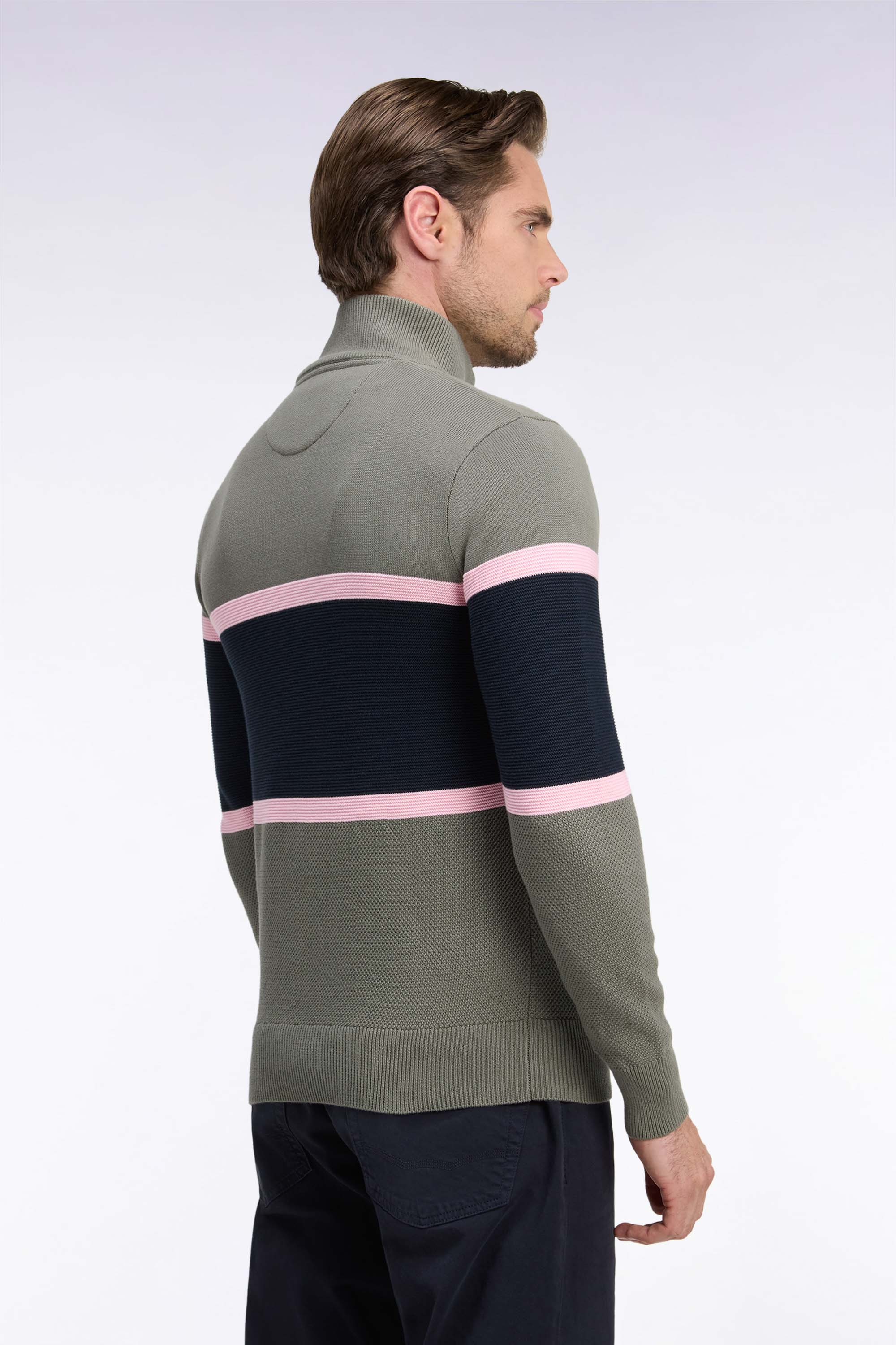 jersey con cuello camionero de algodón verde olive con paneles contrastées corte recto