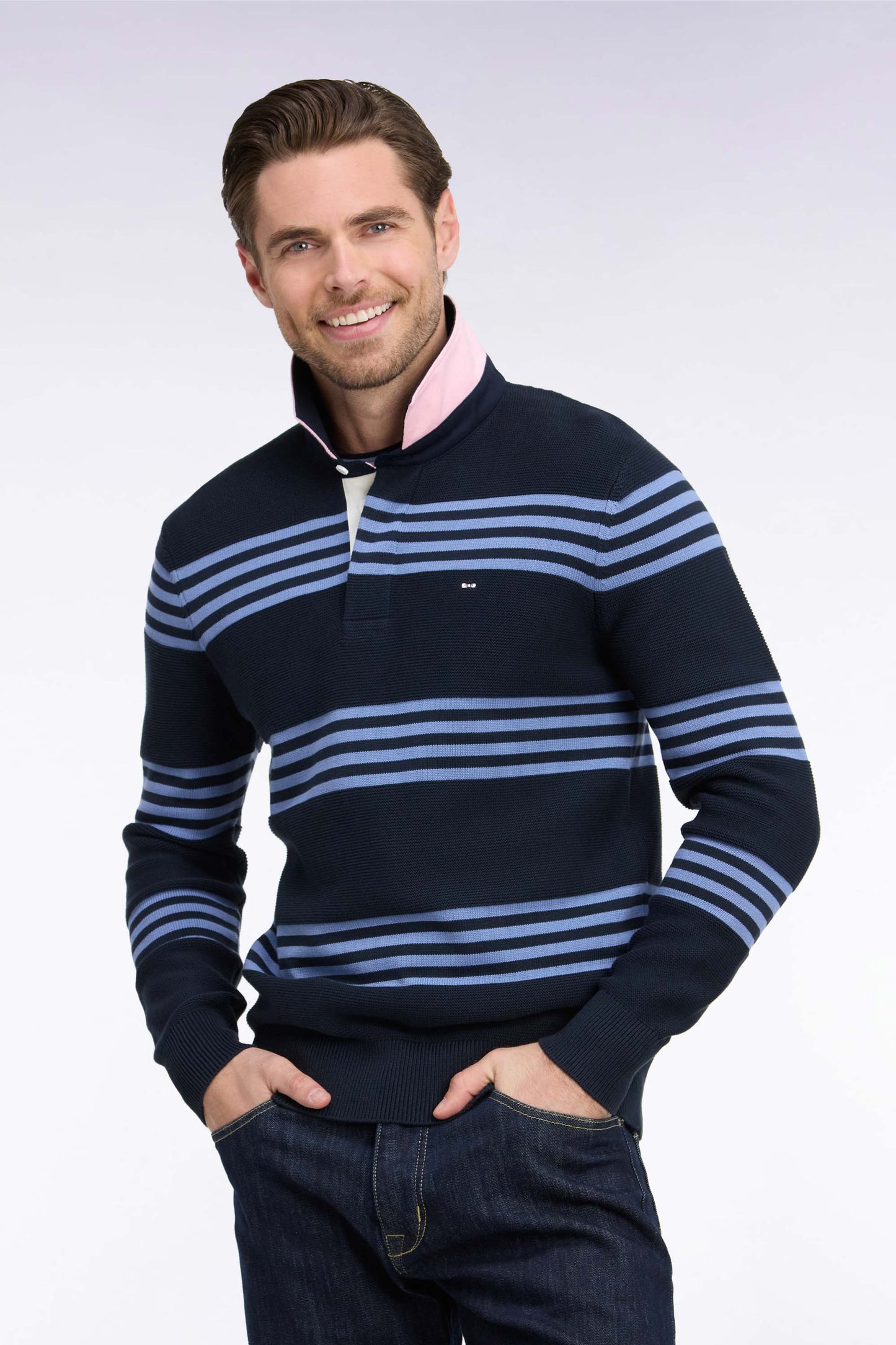 Pull à col maillot en coton bleu et marine coupe droite