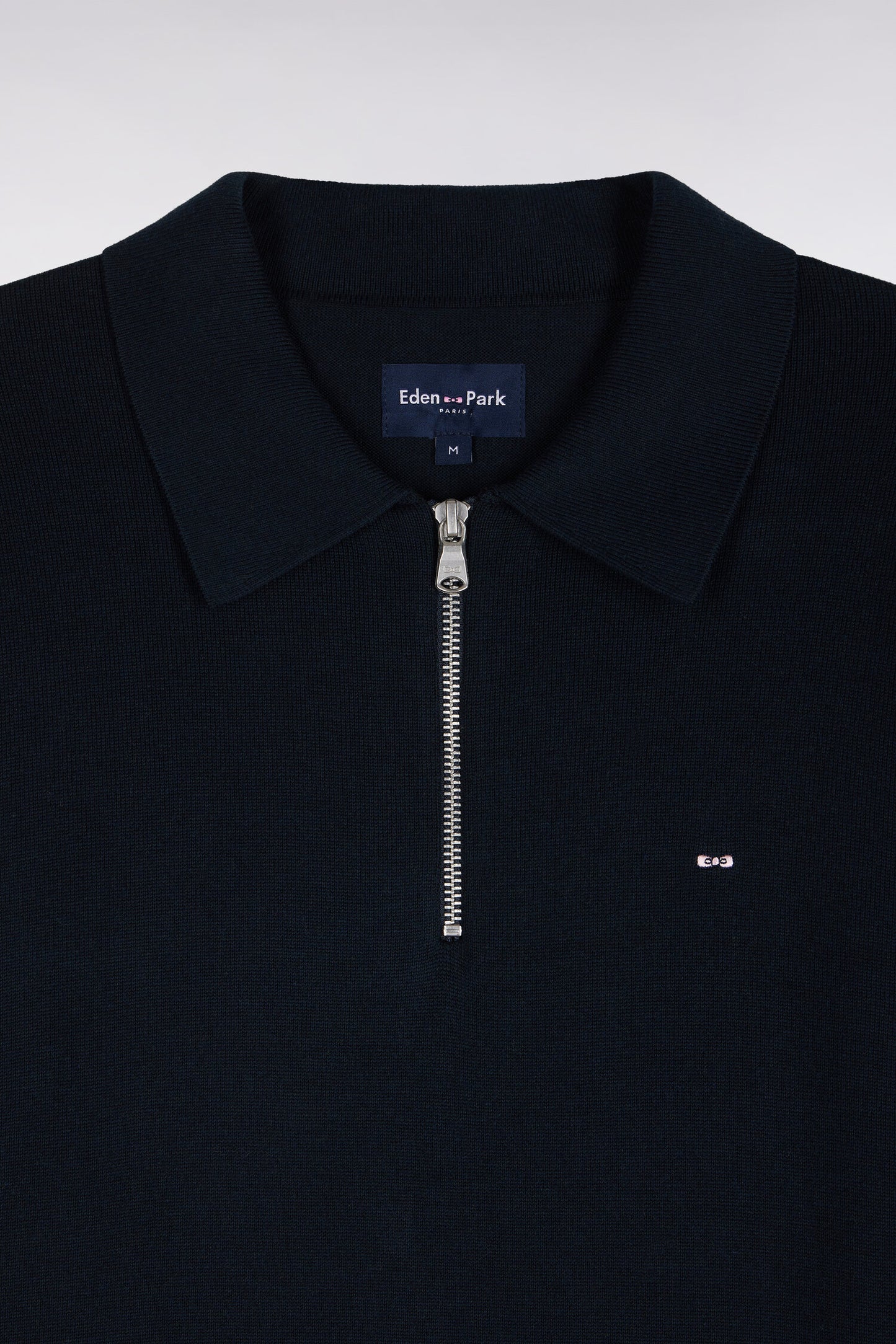 Pull à col polo zippé en coton et viscose marine coupe droite