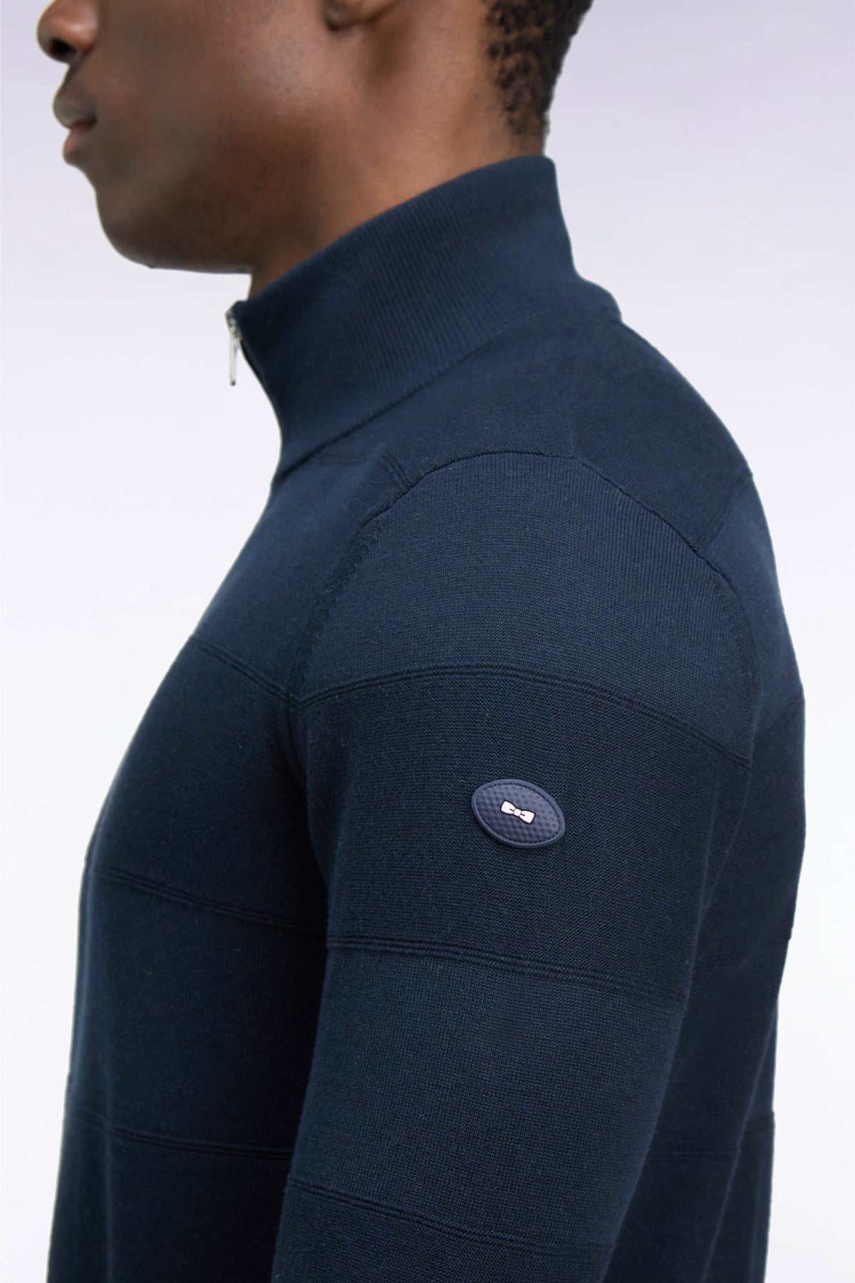 Pull golf à col montant zippé en coton et viscose marine coupe droite