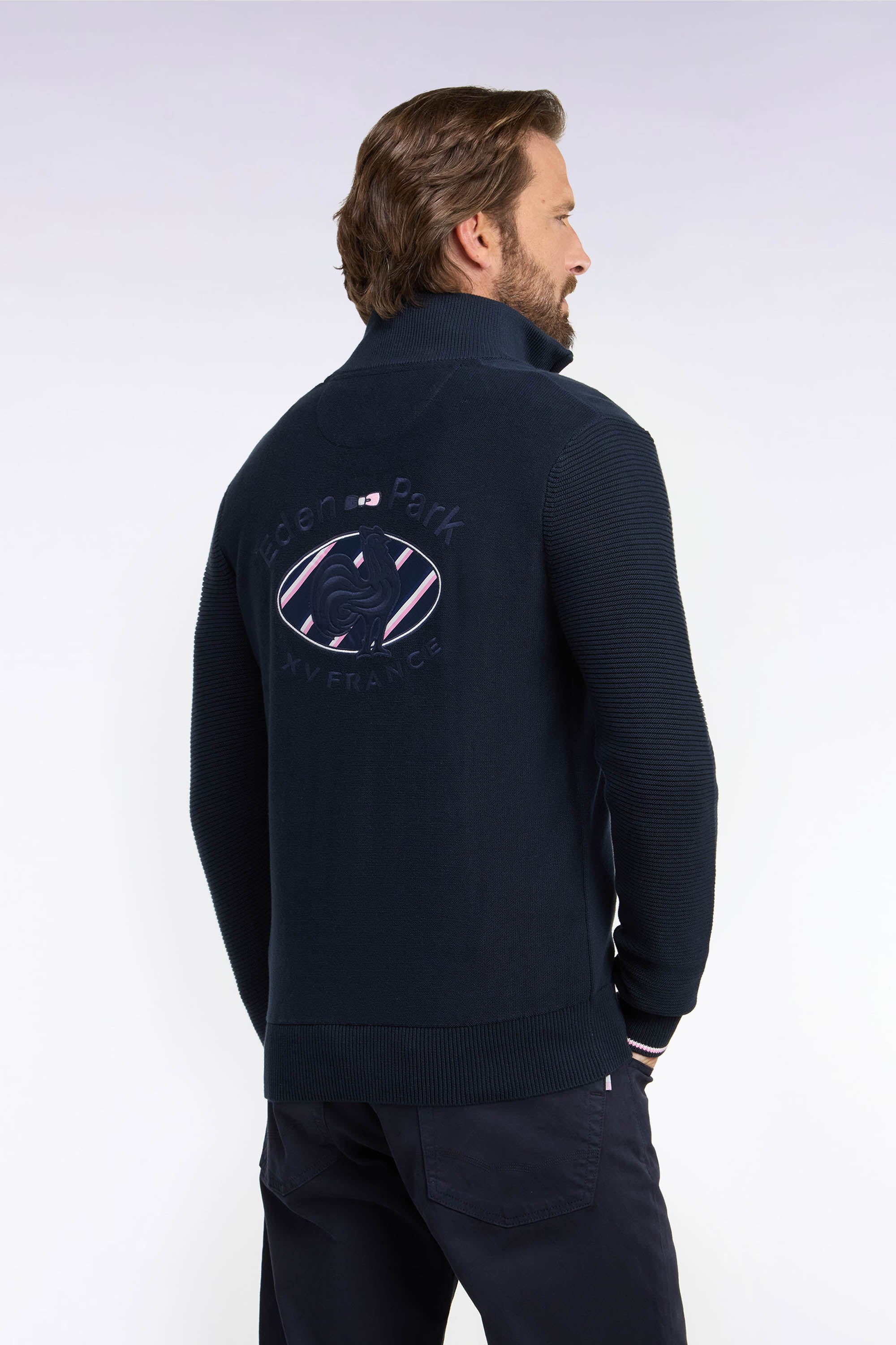 Pull à col montant zippé en coton marine broderie XV de France coupe regular