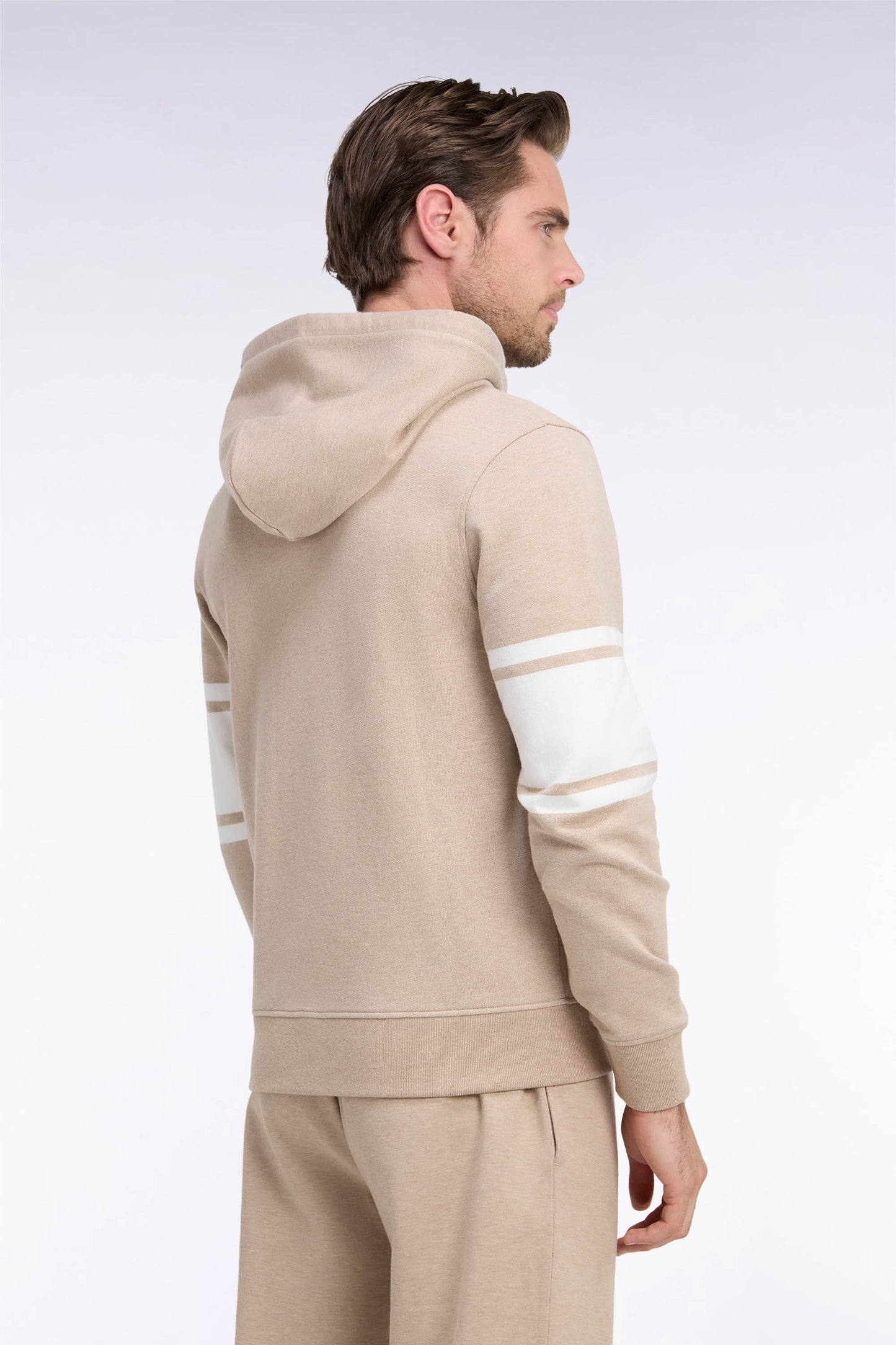 Sweatshirt à capuche zippé en molleton coton beige coupe droite