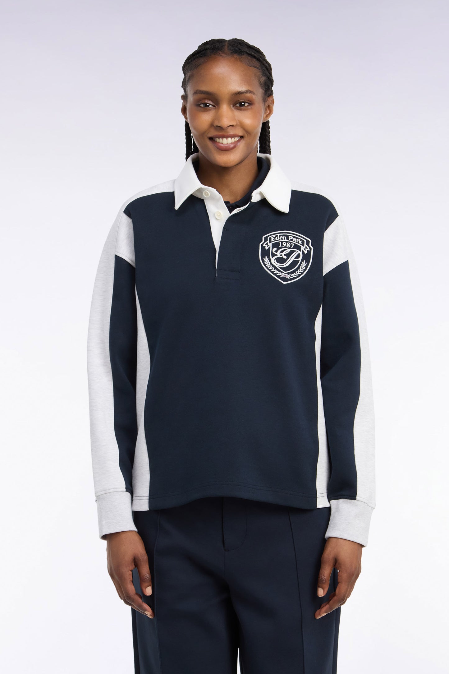 Sweatshirt unisexe à col maillot en interlock marine et découpes contrastées coupe loose