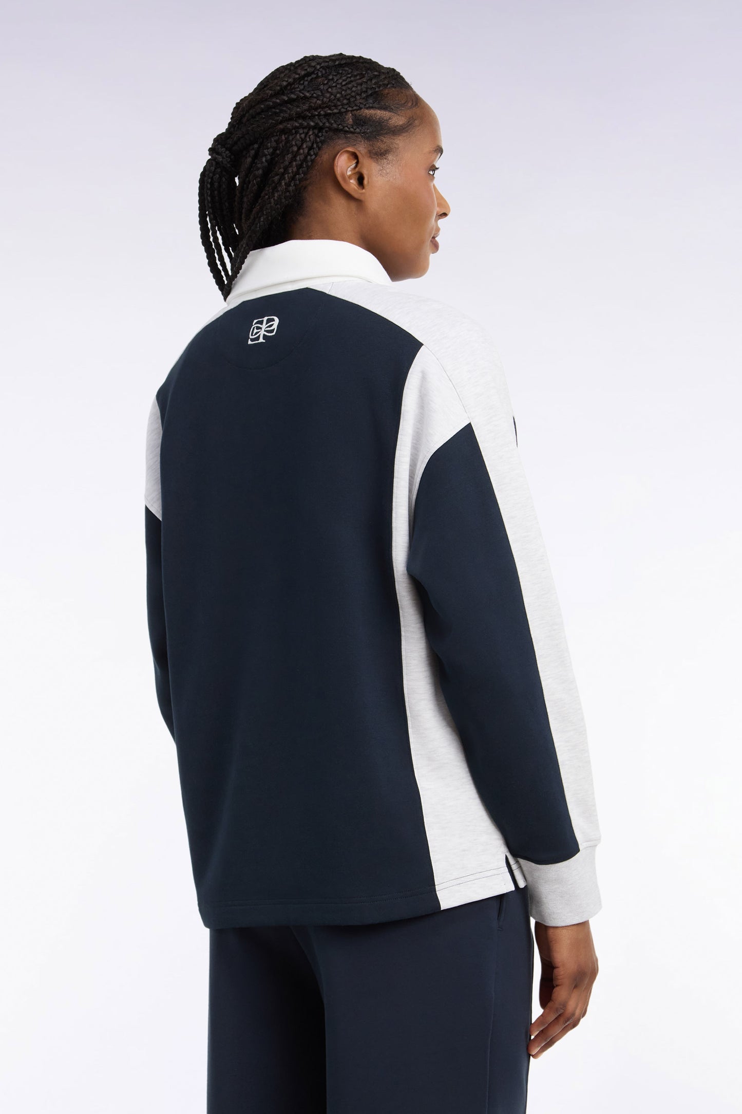 Sweatshirt unisexe à col maillot en interlock marine et découpes contrastées coupe loose