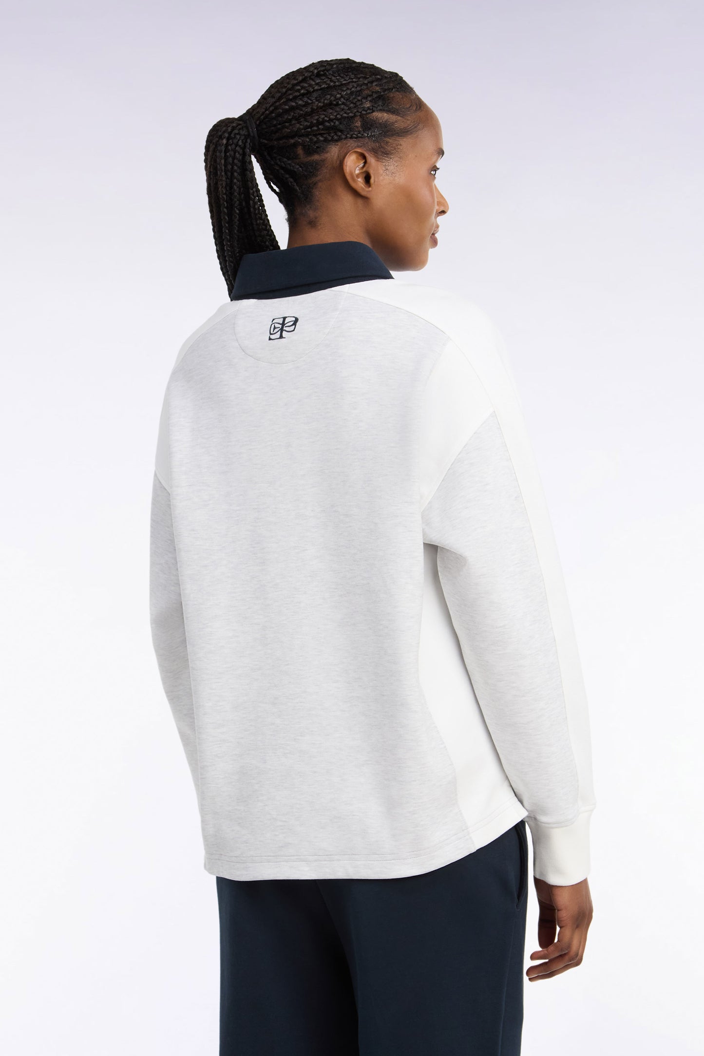 Sweatshirt unisexe à col maillot en interlock gris et découpes contrastées coupe loose
