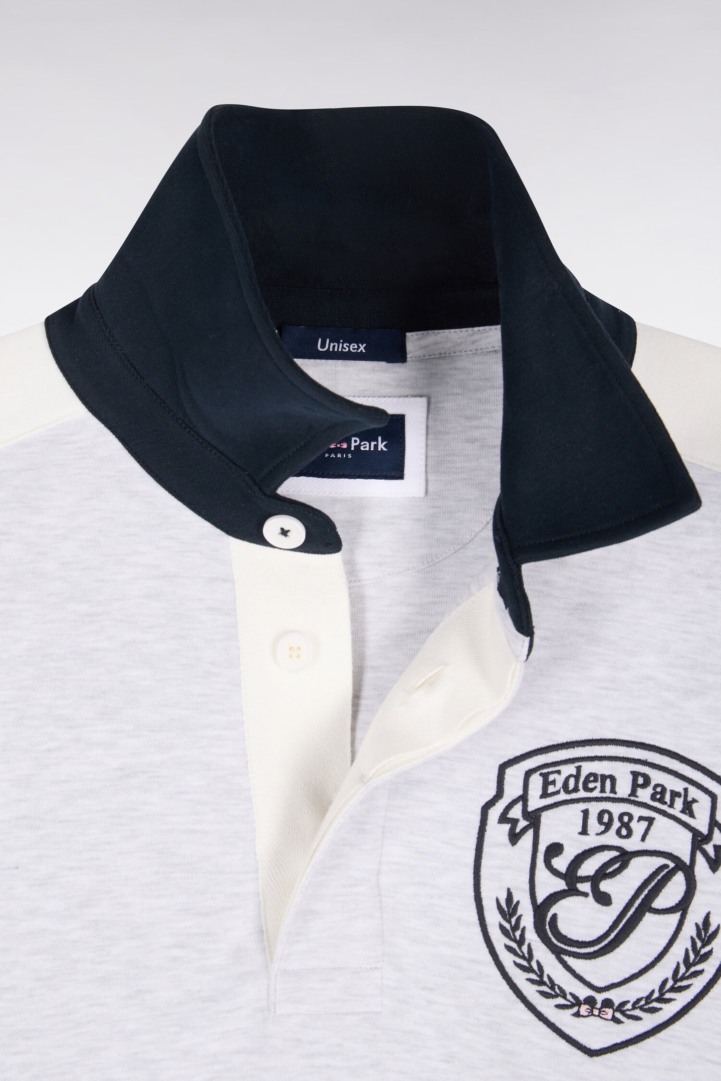Sweatshirt unisexe à col maillot en interlock gris et découpes contrastées coupe loose