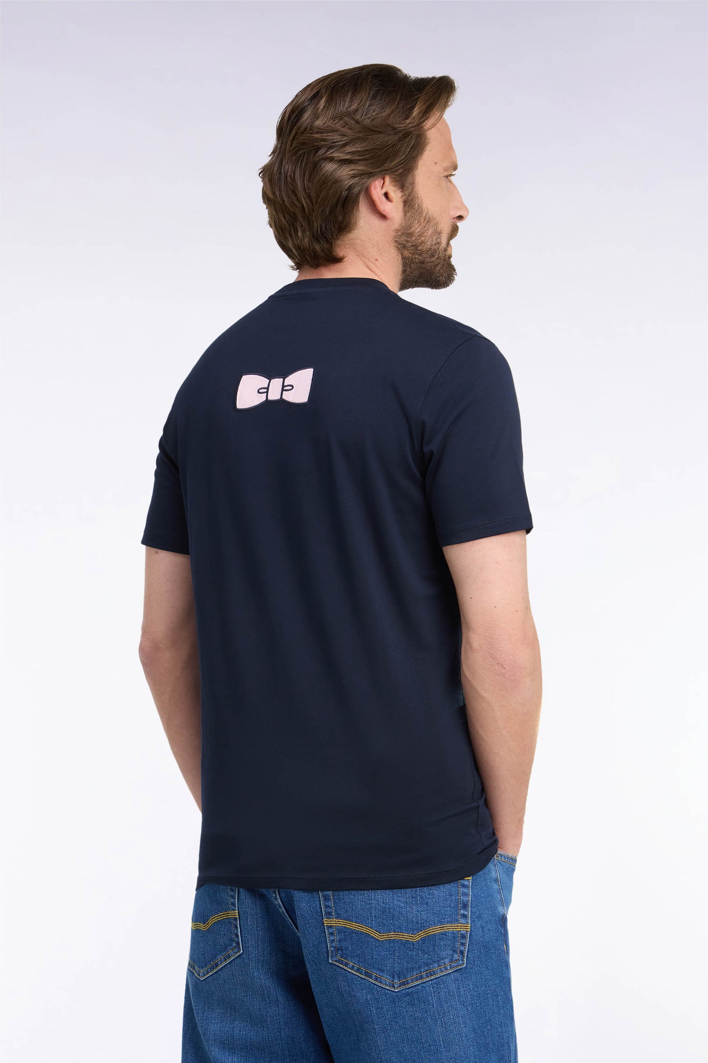T-shirt manches courtes en coton marine coupe droite nœud papillon