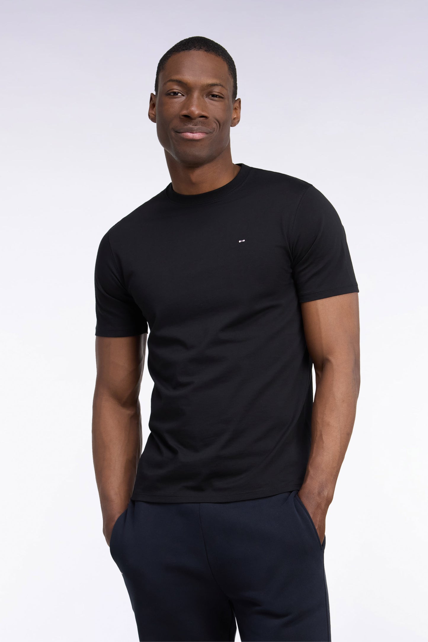 T-shirt manches courtes en coton noir coupe droite nœud papillon