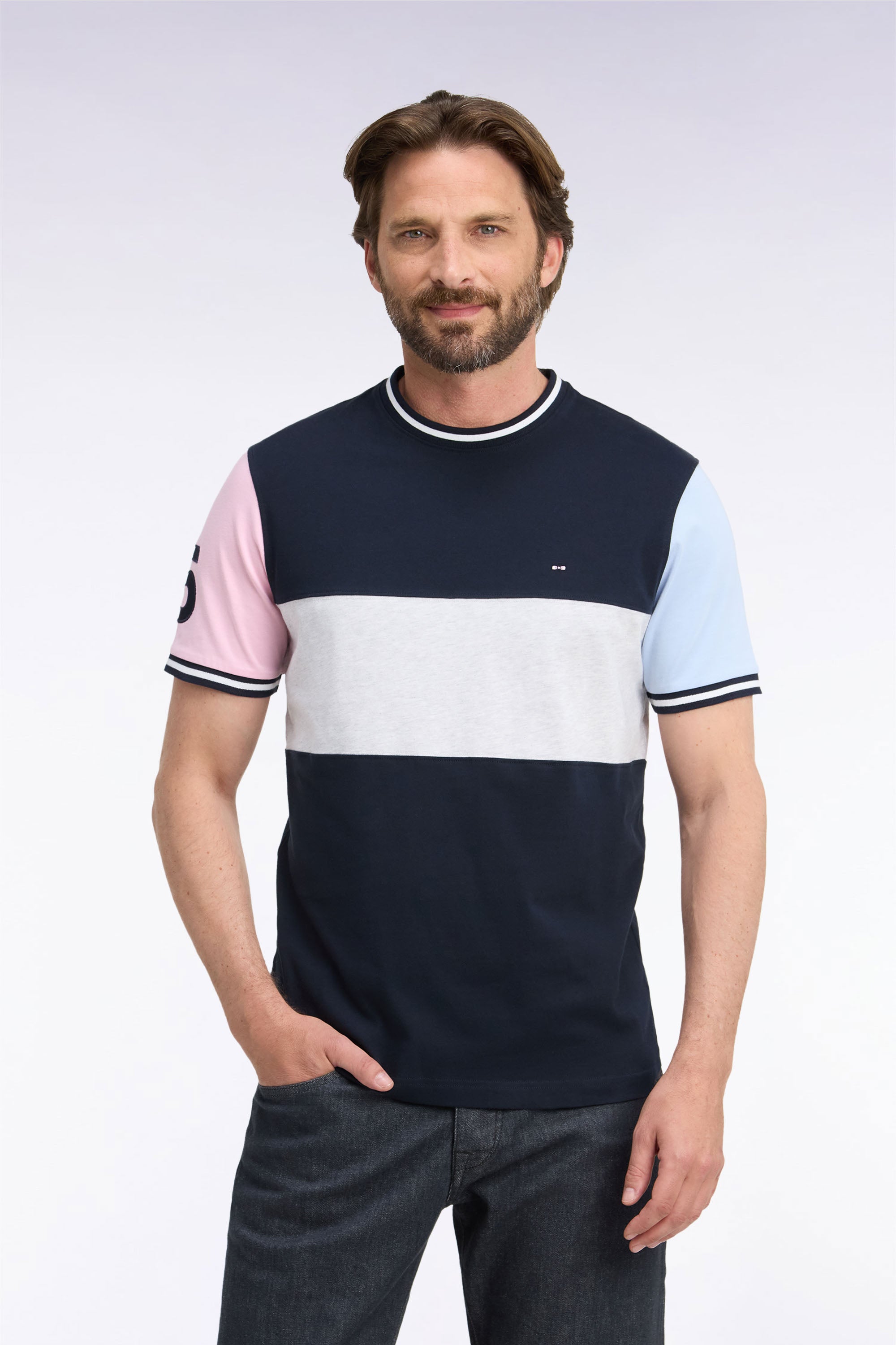 T-shirt manches courtes en coton marine à découpes contrastées coupe droite