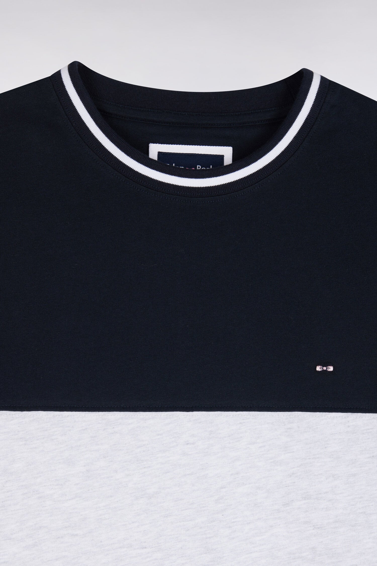 T-shirt manches courtes en coton marine à découpes contrastées coupe droite