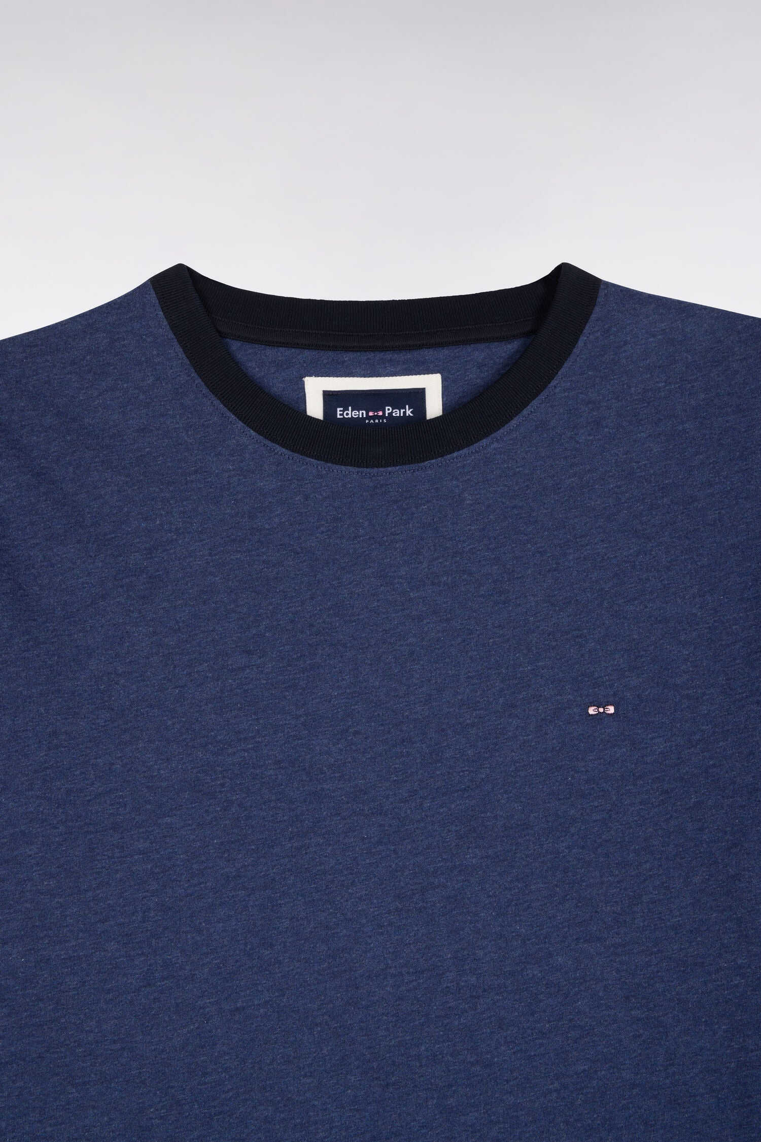 T-shirt manches courtes en coton bleu bords-côtes marine coupe droite