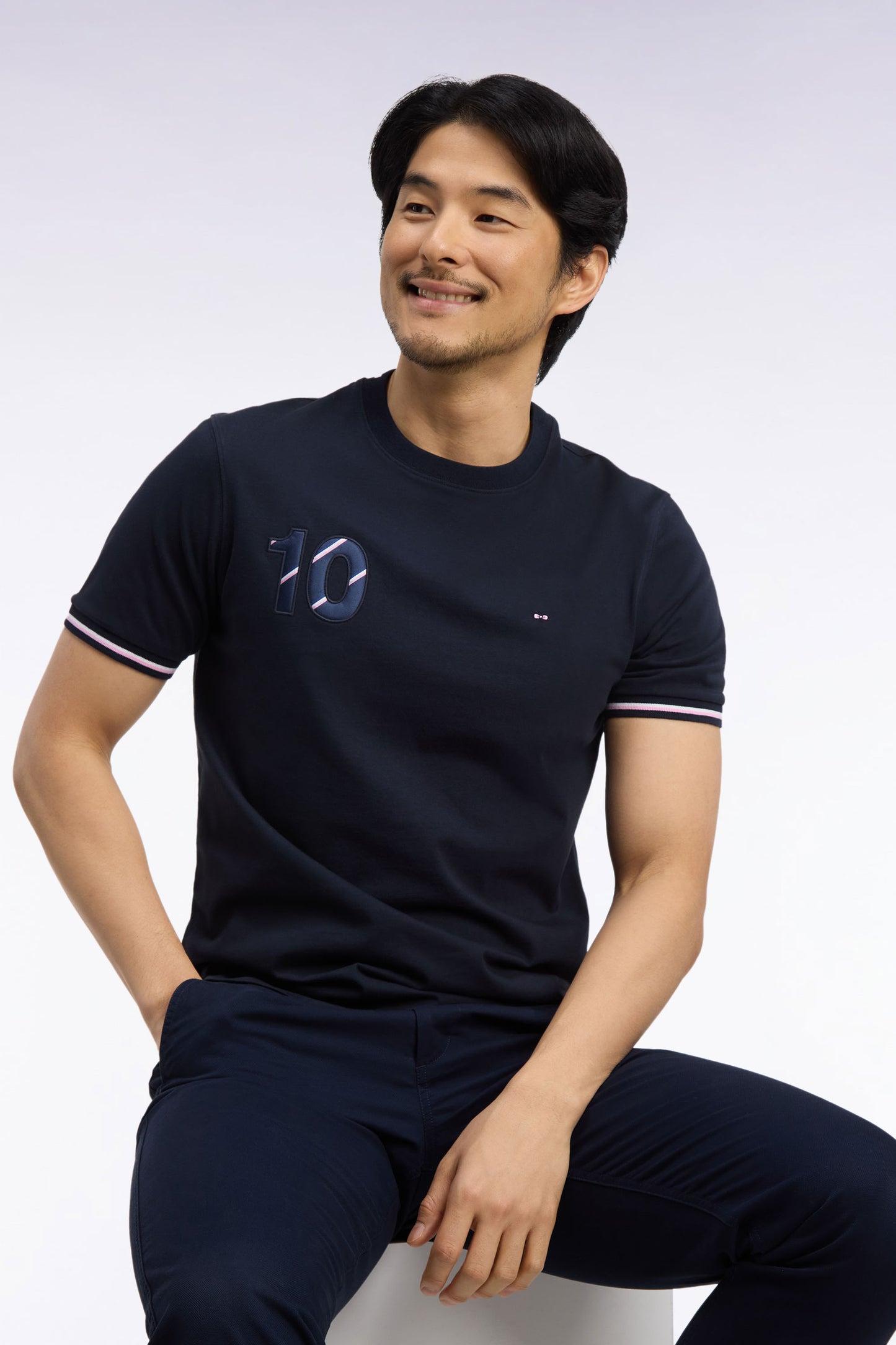 T-shirt en coton marine brodrie numéro 10