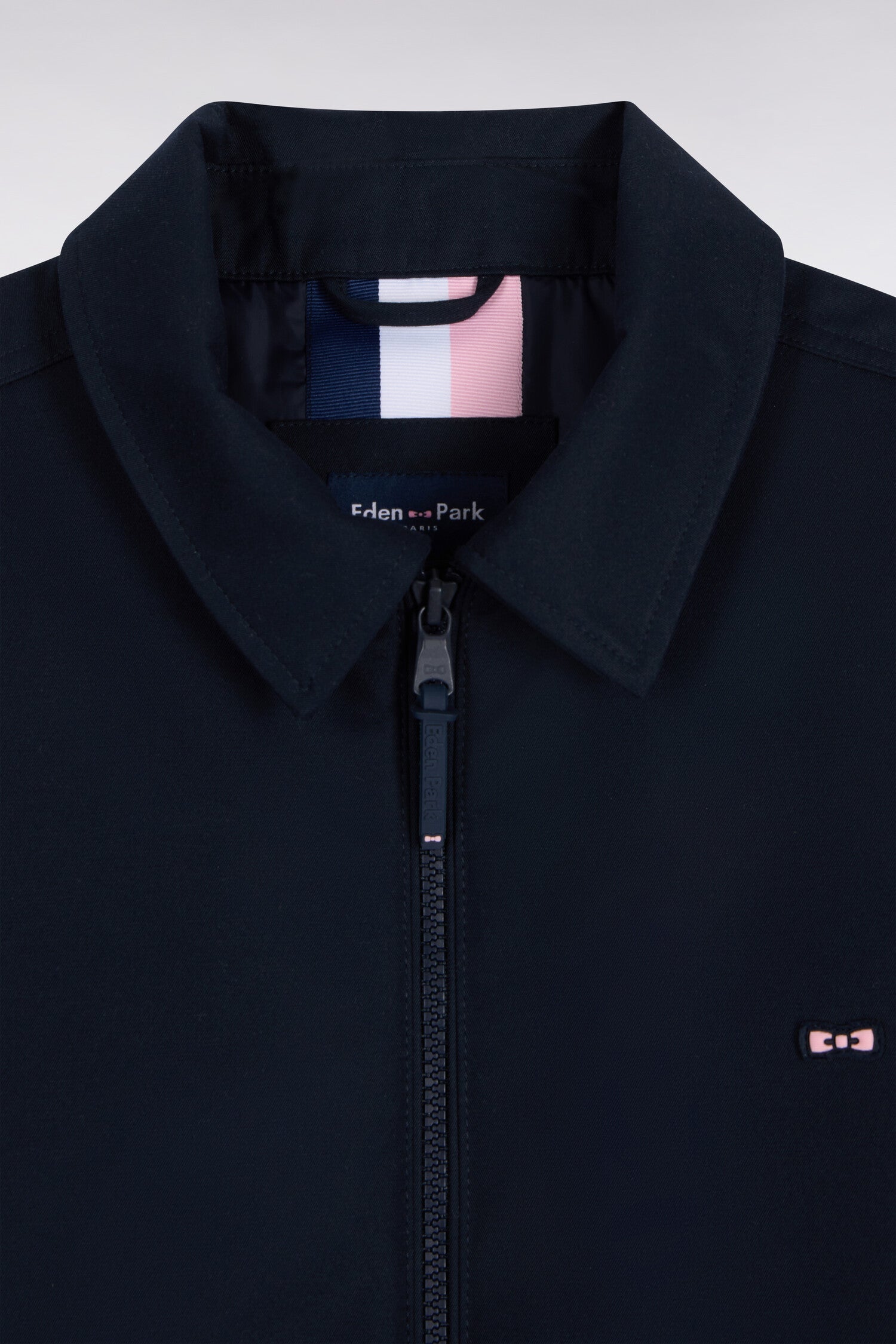 Blouson en nylon marine à bords-côtes coupe droite