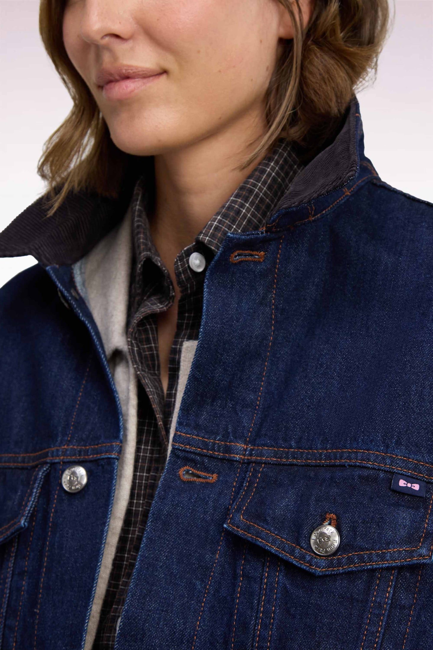 Blouson en denim brut à col velours coupe oversized