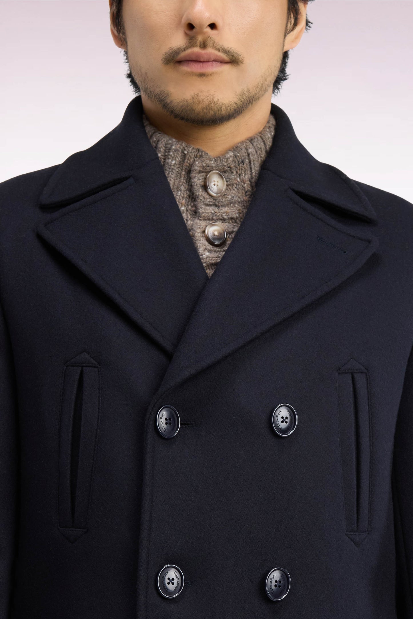 Manteau cabas double boutonnage en lainage marine coupe droite
