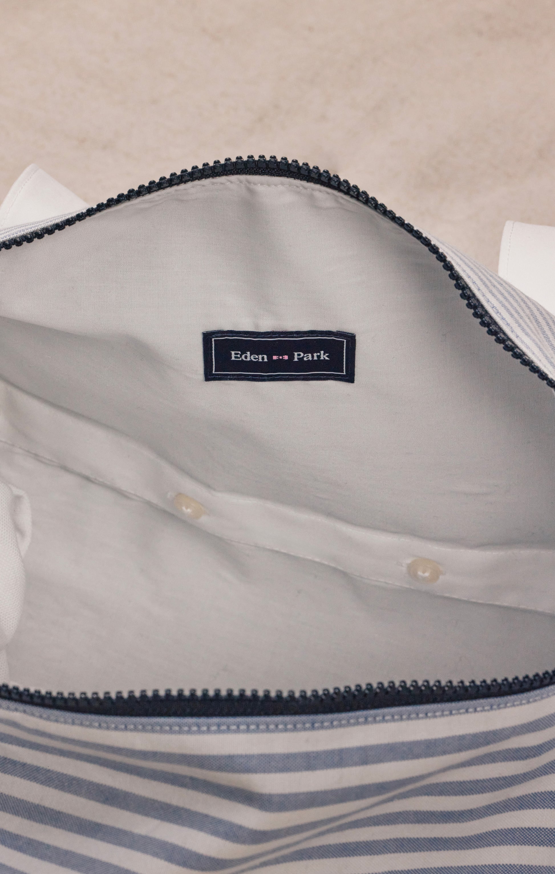 Sac polochon upcyclé en patchwork de coton rayé Pap'Atelier