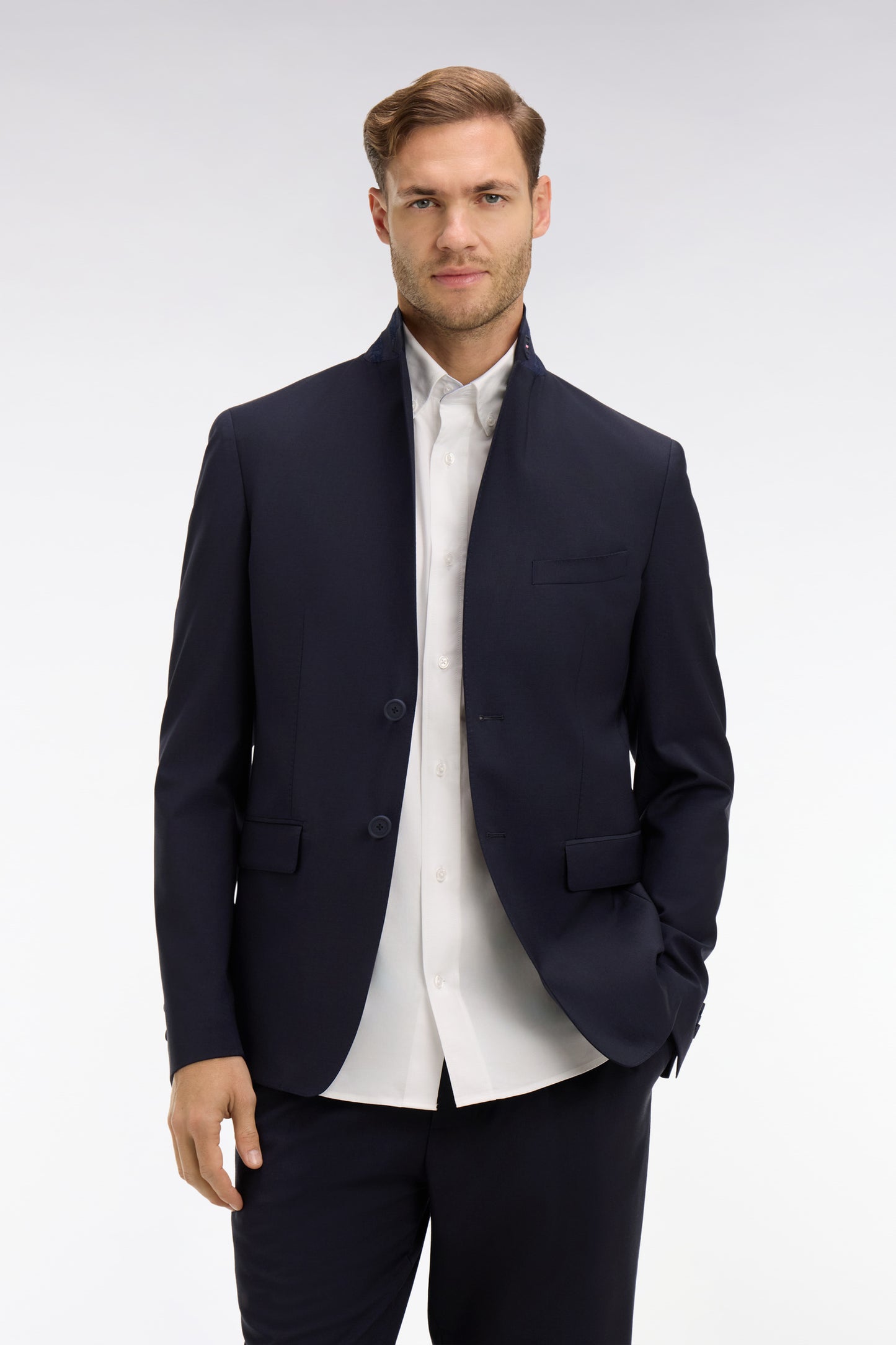 Blazer bleu foncé détails noeud en relief