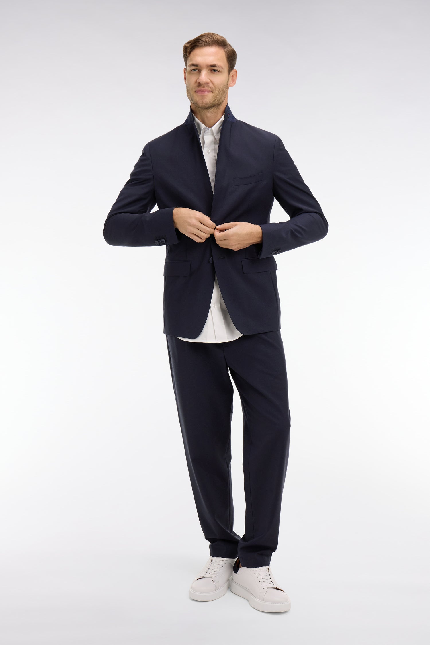 Blazer bleu foncé détails noeud en relief