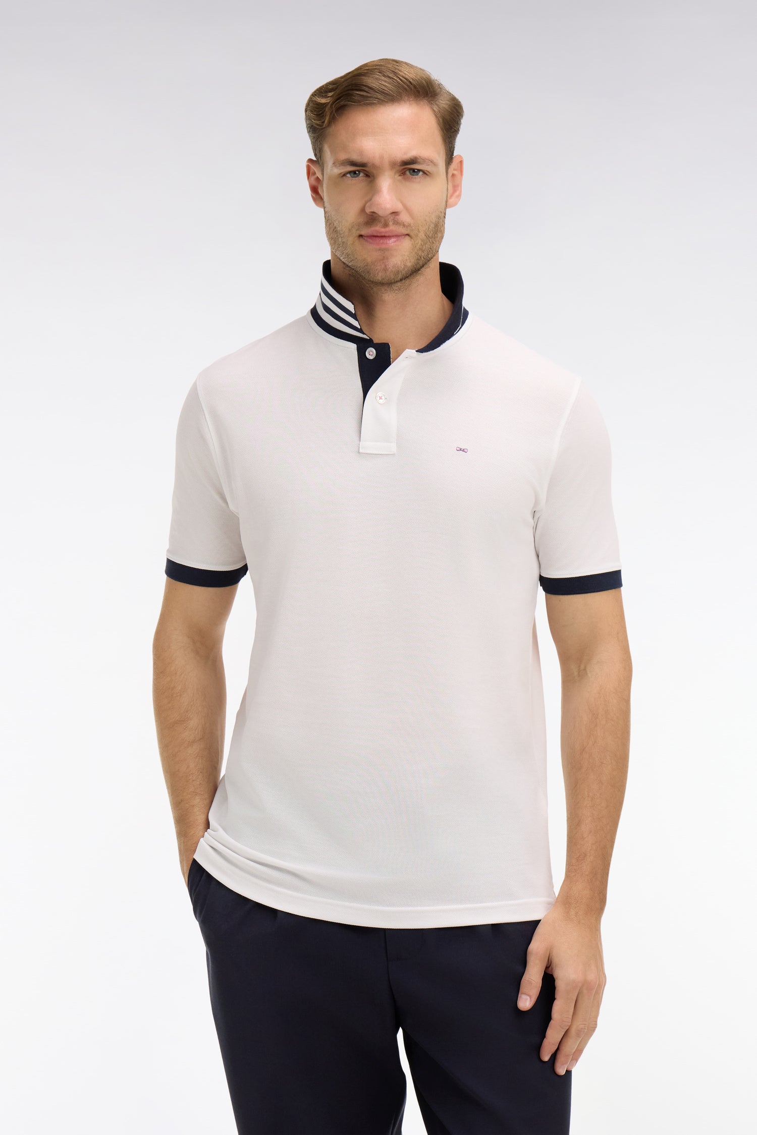 Polo blanc en coton pima avec détails contrastés