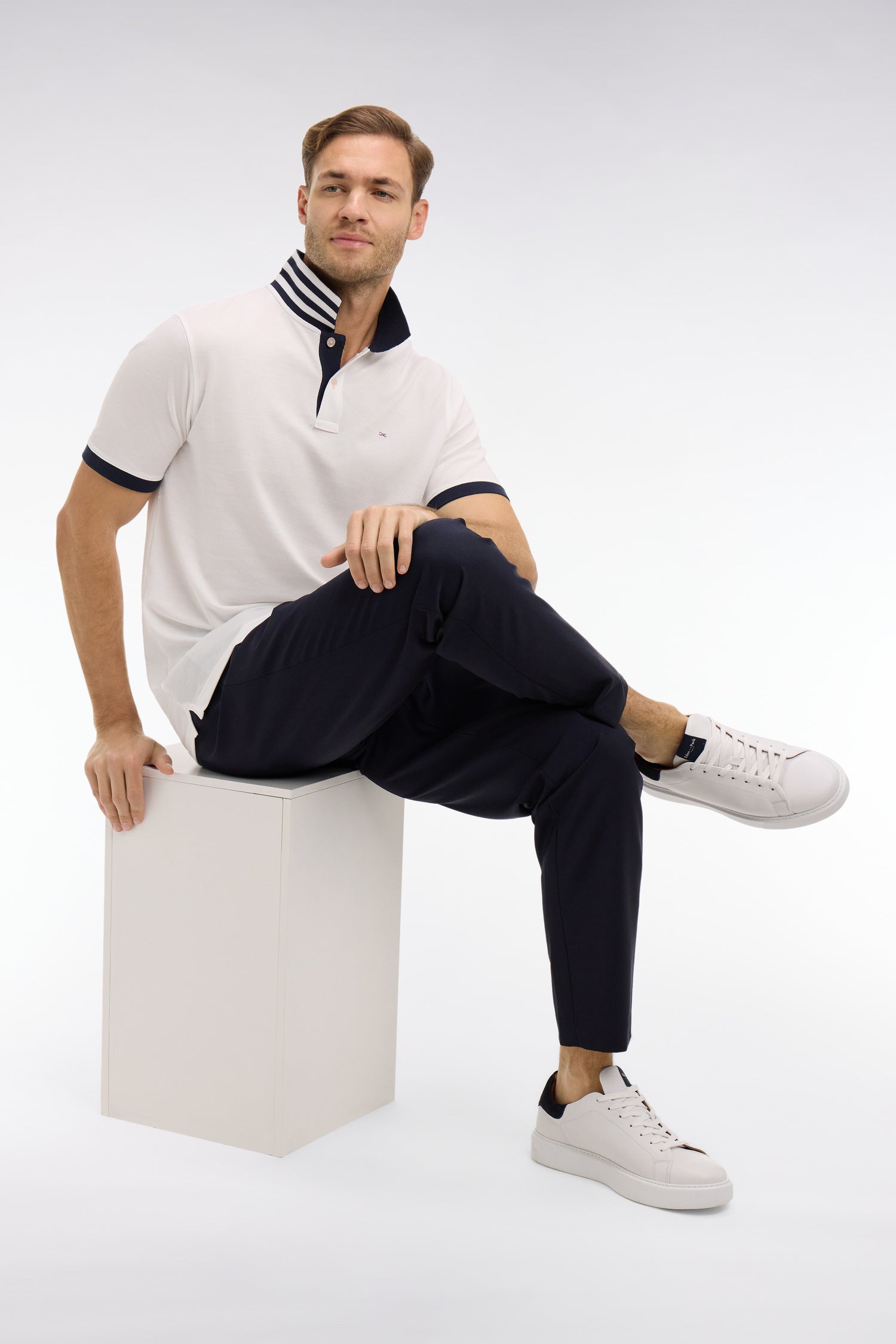 Polo blanc en coton pima avec détails contrastés