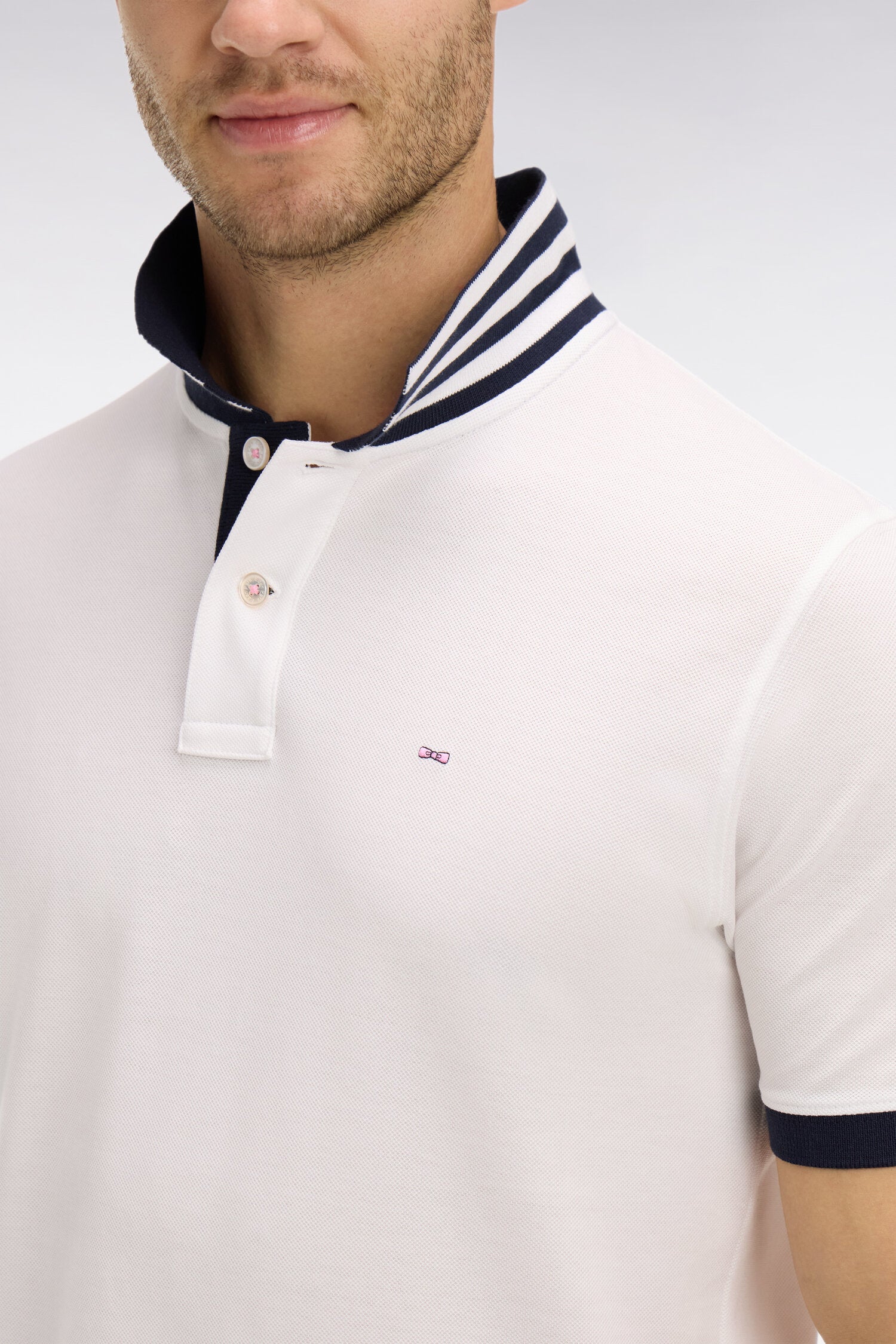 Polo blanc en coton pima avec détails contrastés