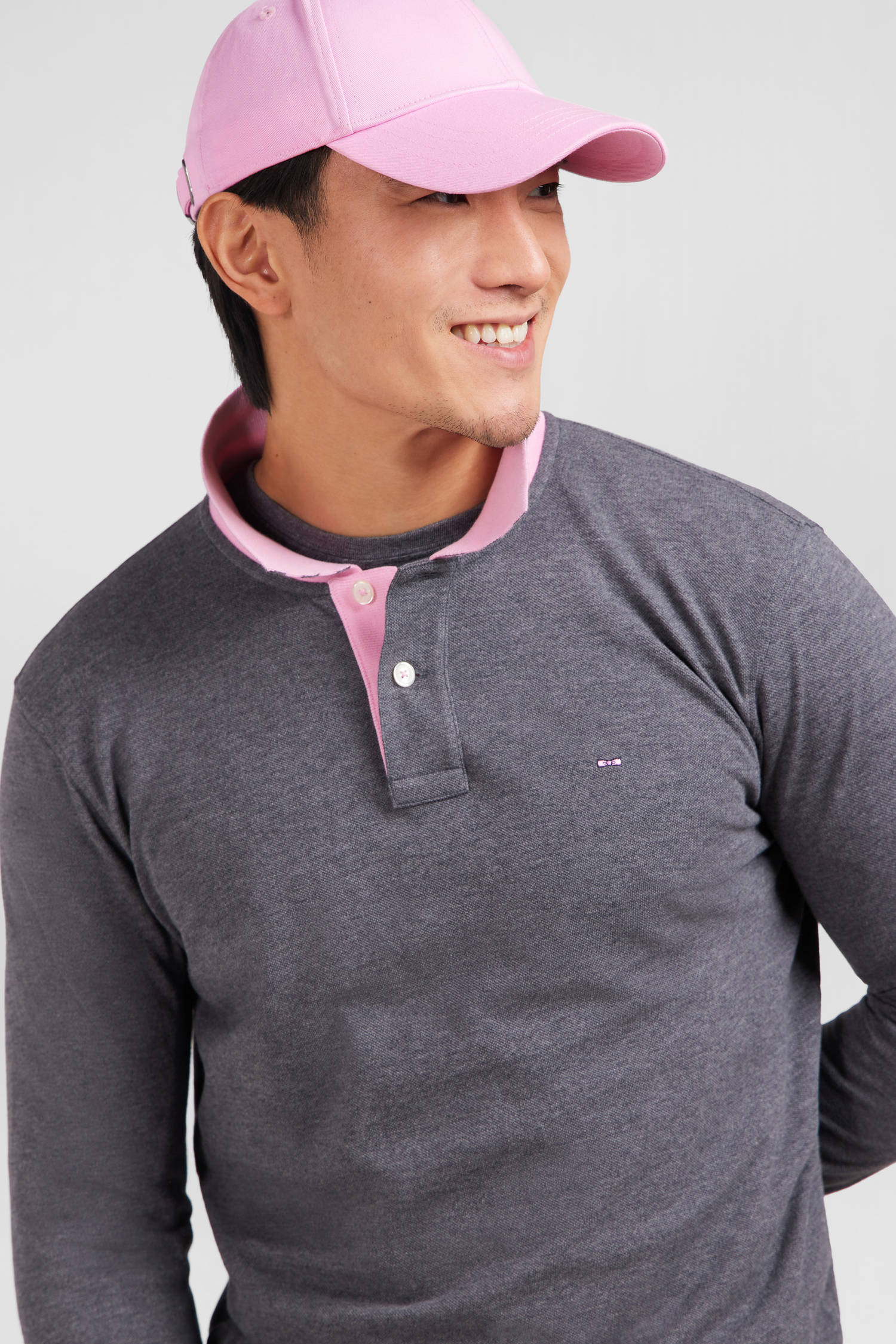 Polo manches longues gris en coton avec col contrasté