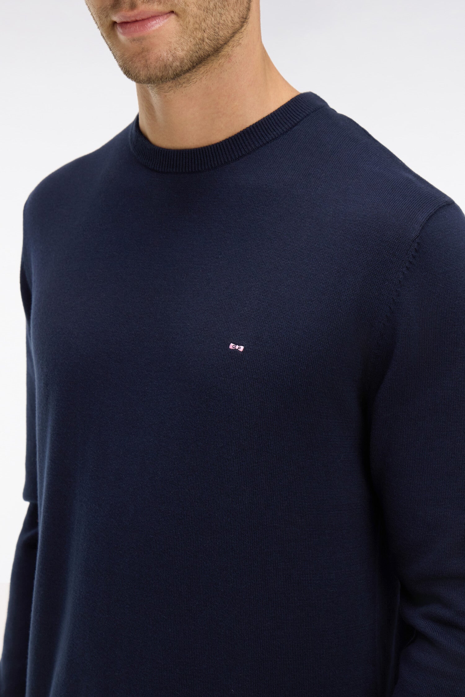Pull bleu marine à col rond en coton