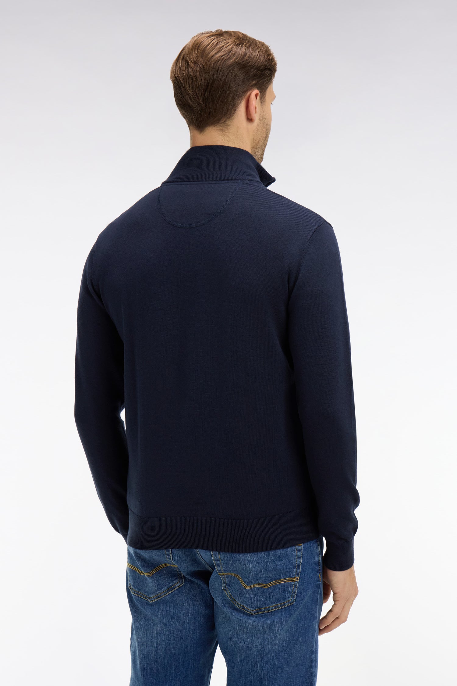 Pull bleu marine à col camionneur en coton