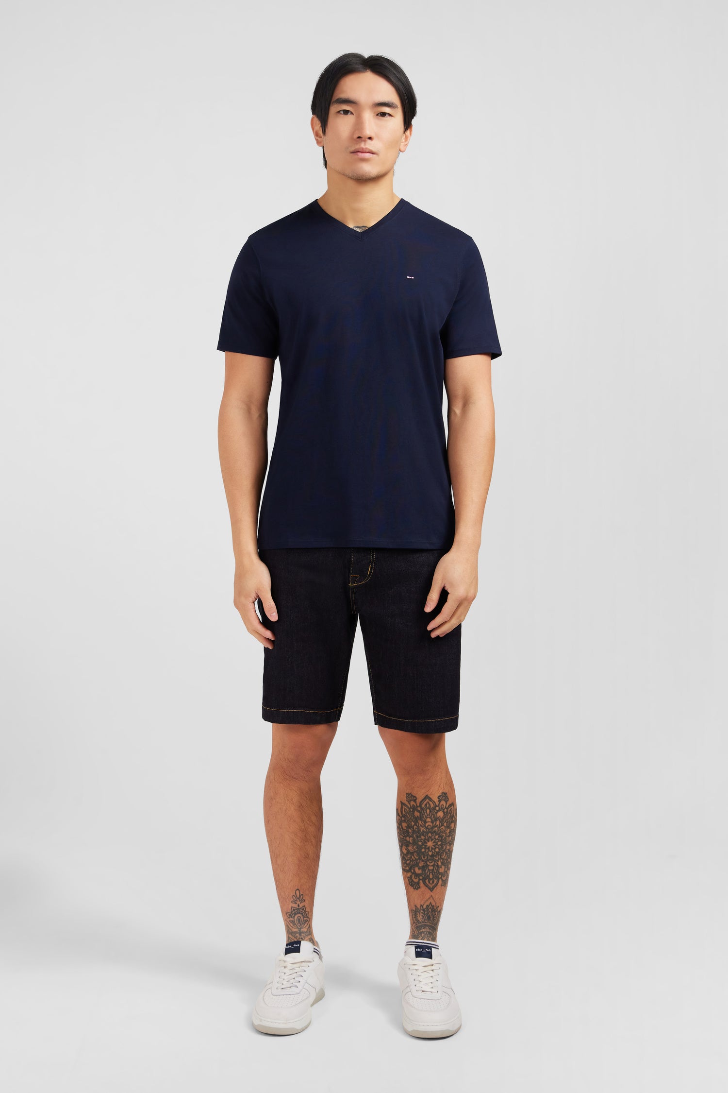 T-shirt en jersey à col V - Bleu marine - - 6.00