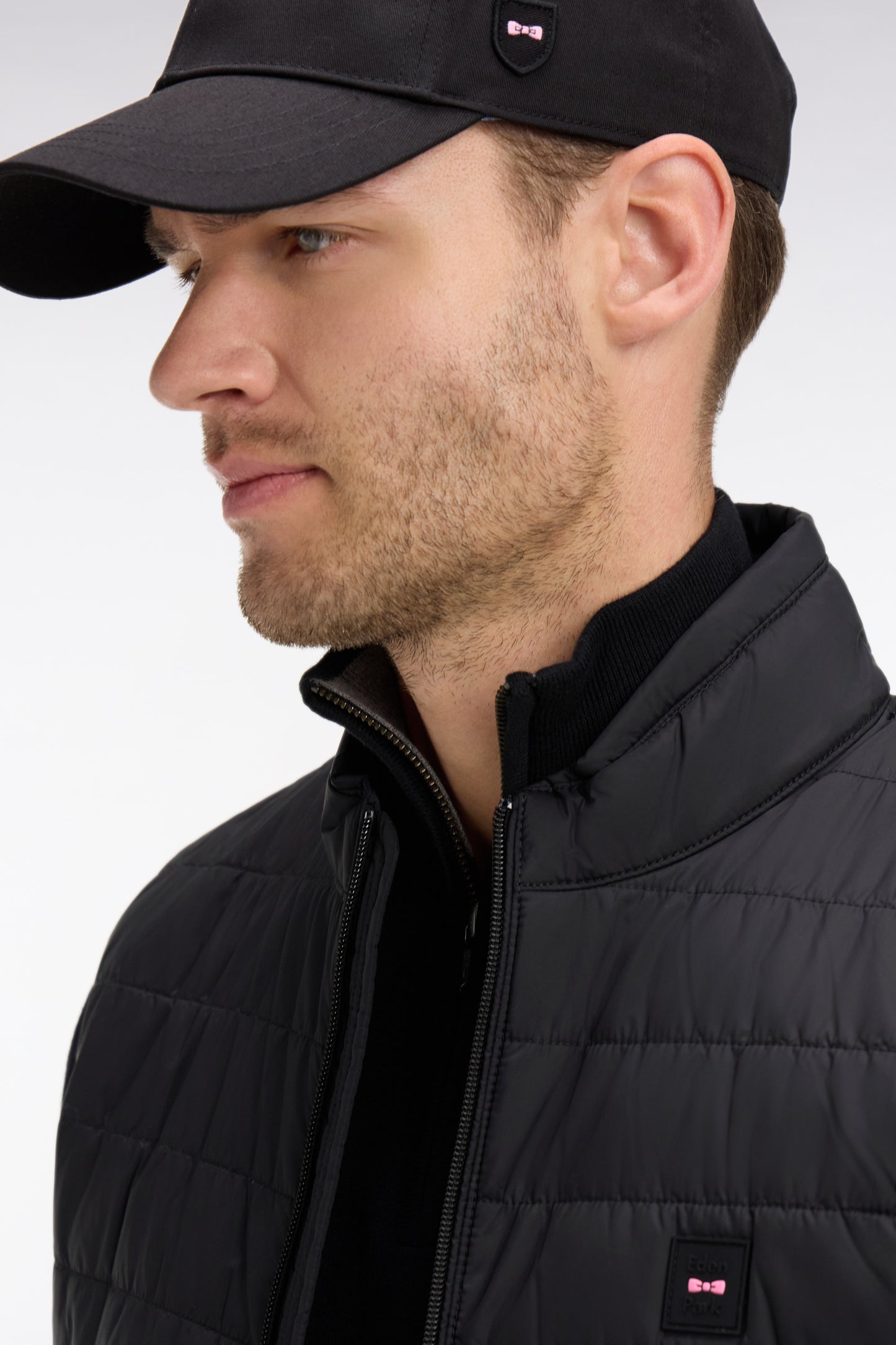 Black sleeveless down jacket