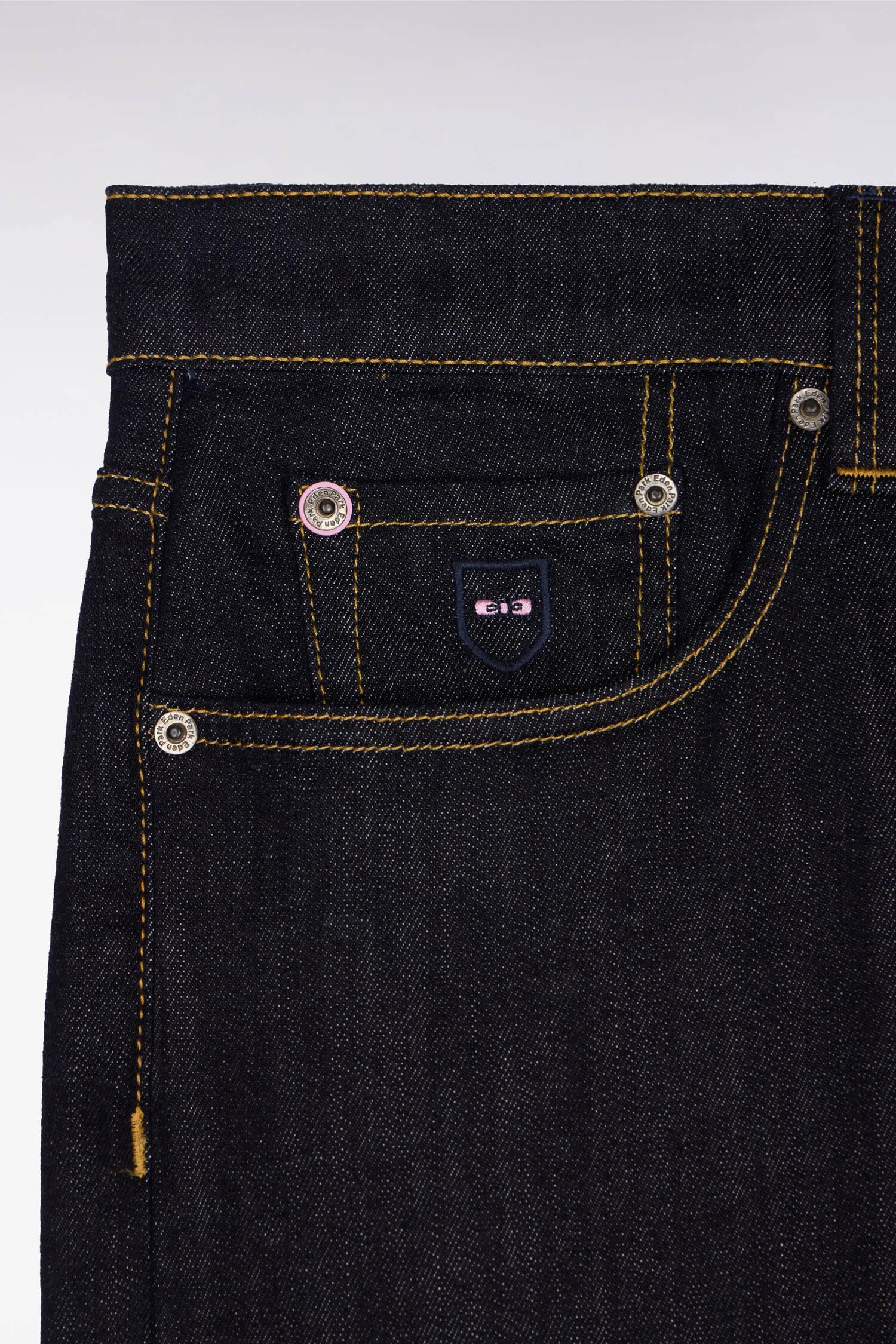 Jean bleu marine en coton extensible