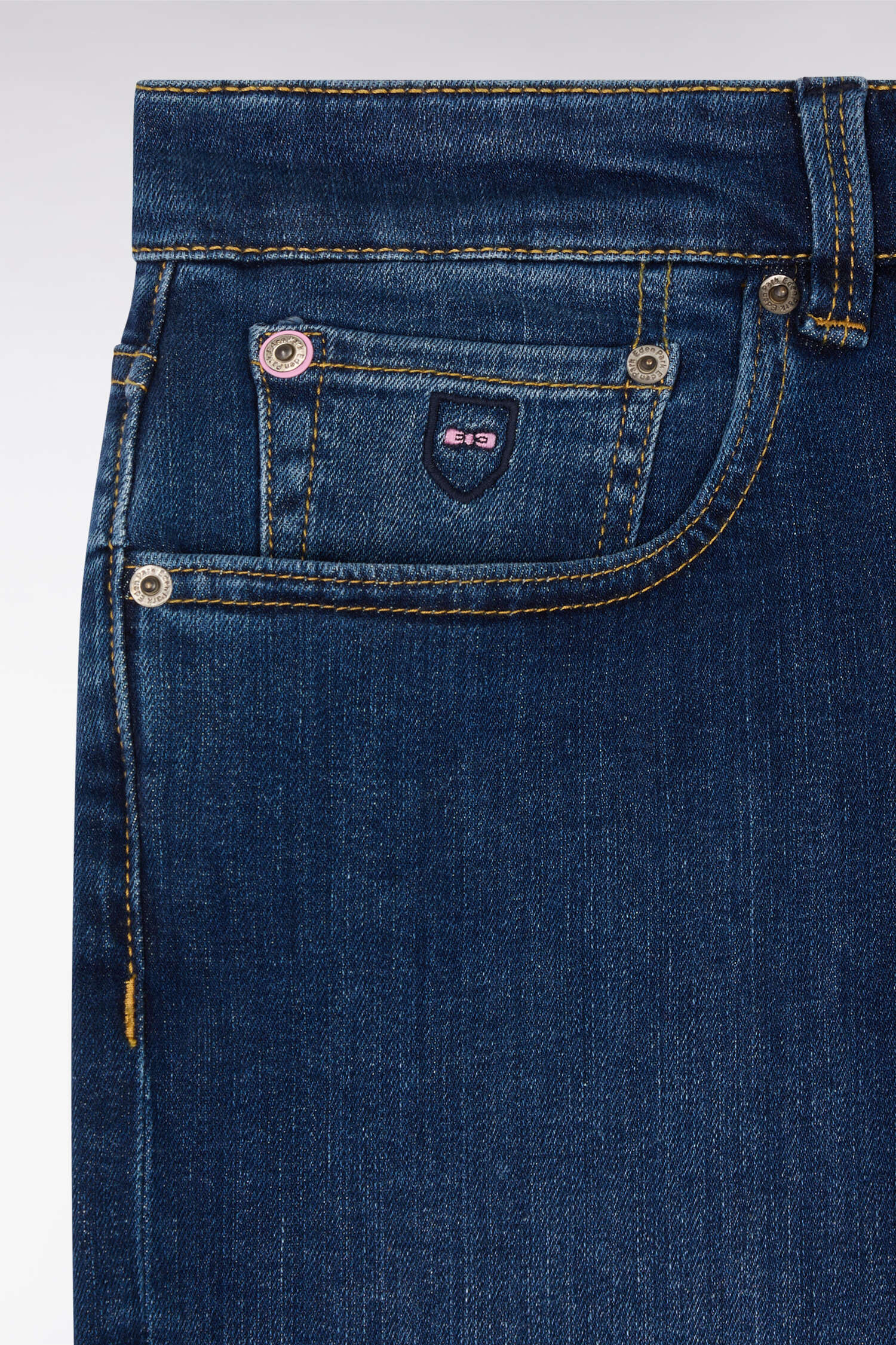 Jean slim bleu en coton extensible