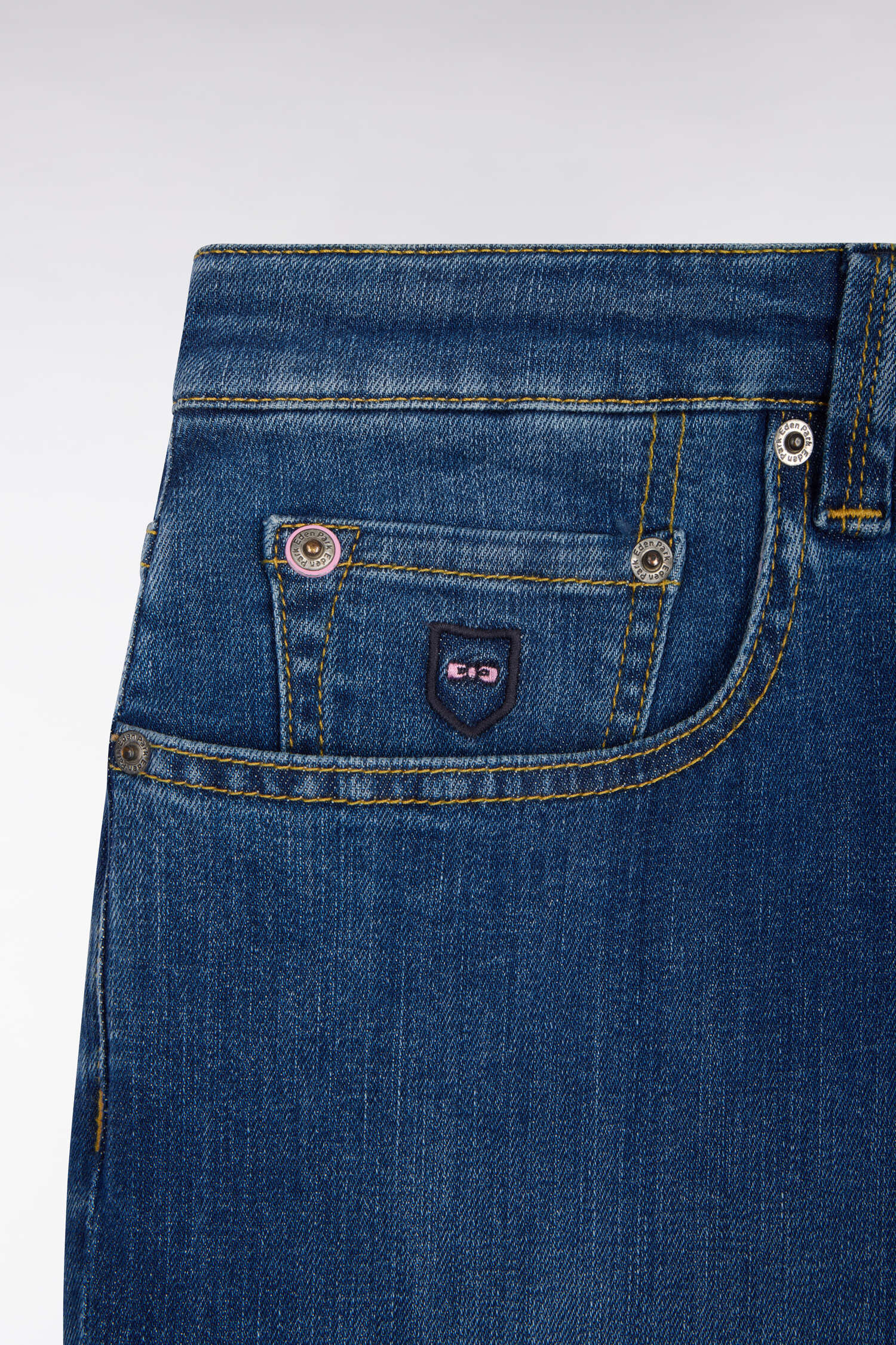 Jean bleu en coton stretch