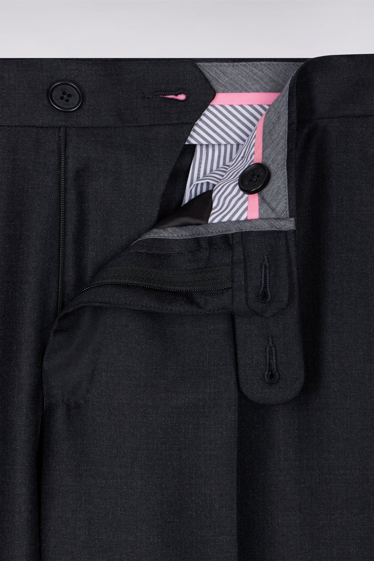 Pantalon regular gris foncé en laine à plis cassés