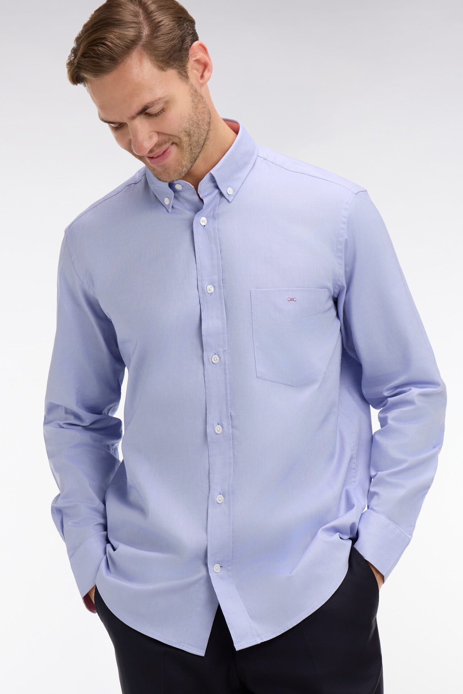 Chemise bleue unie en coton