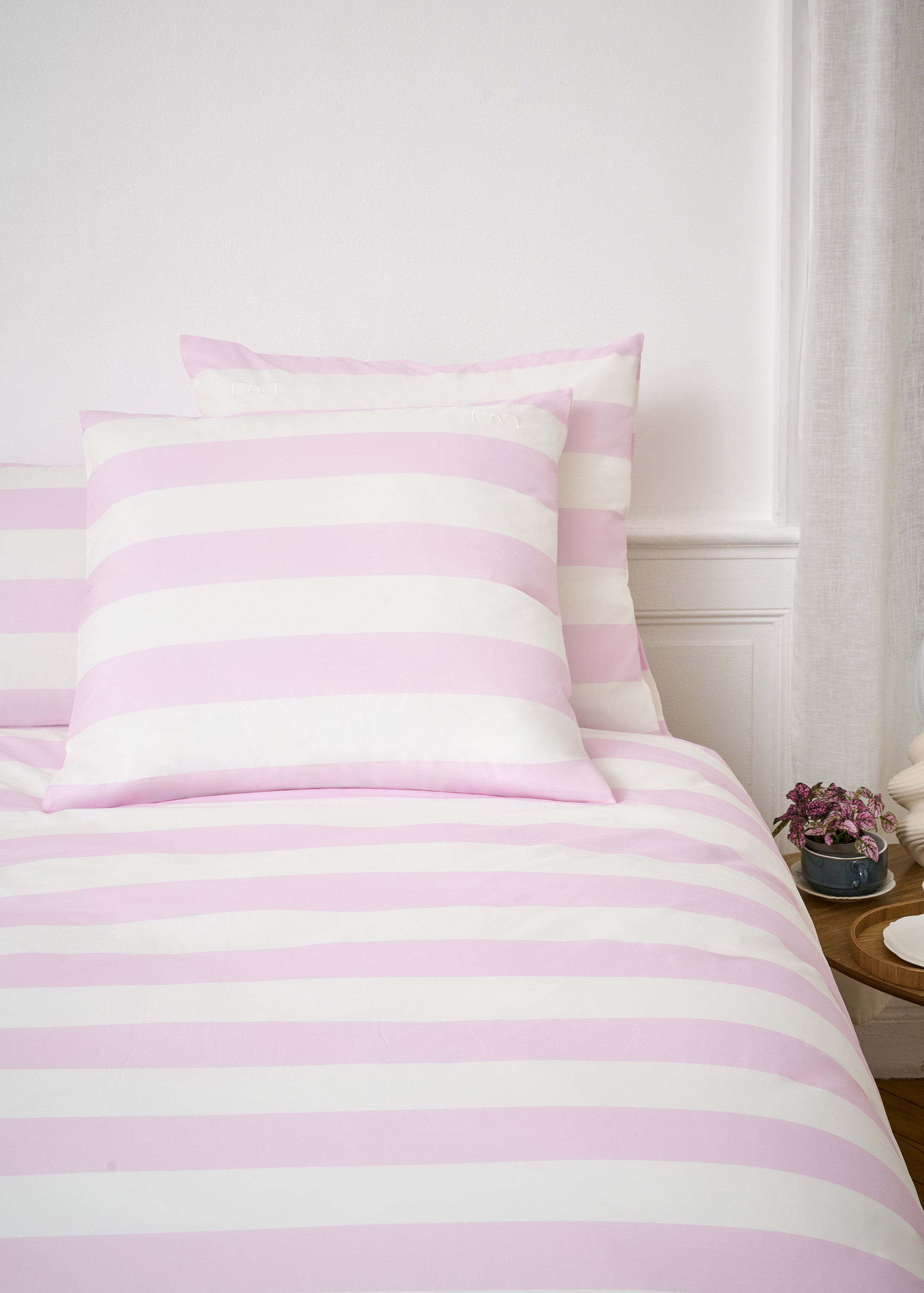 Lot de taies d'oreillers carrées en coton blanc à rayures roses