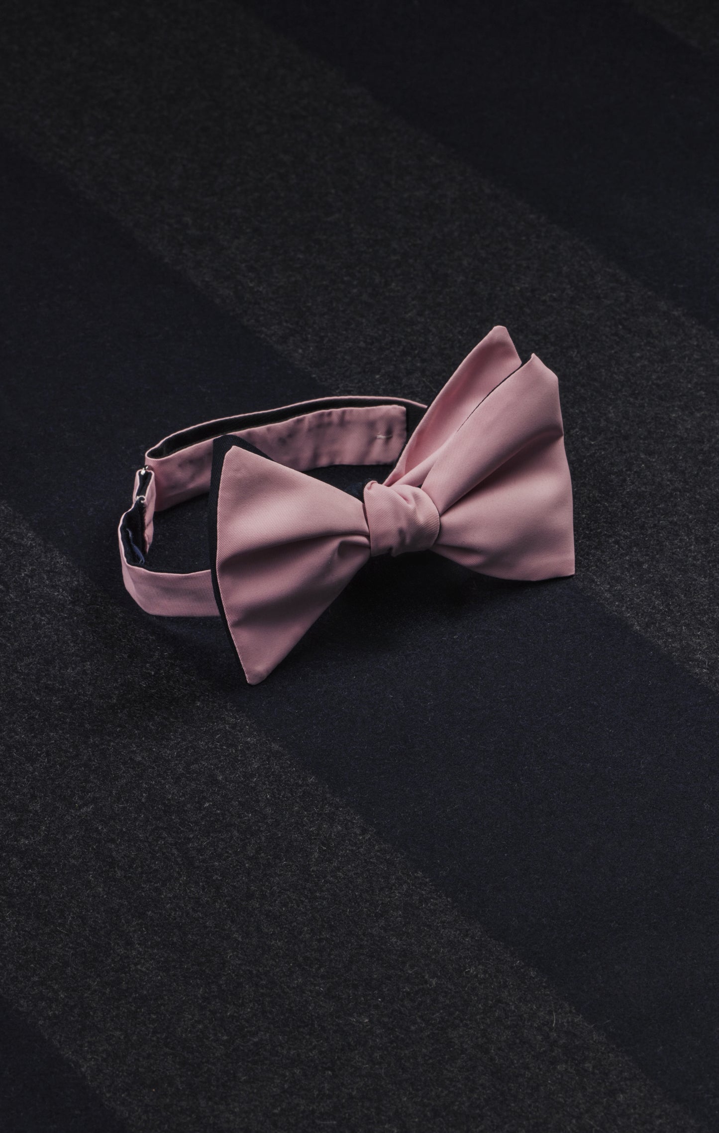 Nœud papillon rose upcyclé Pap'Atelier