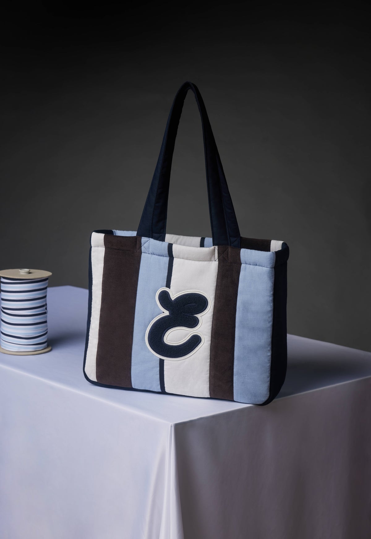 Sac cabas en velours rayé bleu upcyclé Pap'Atelier