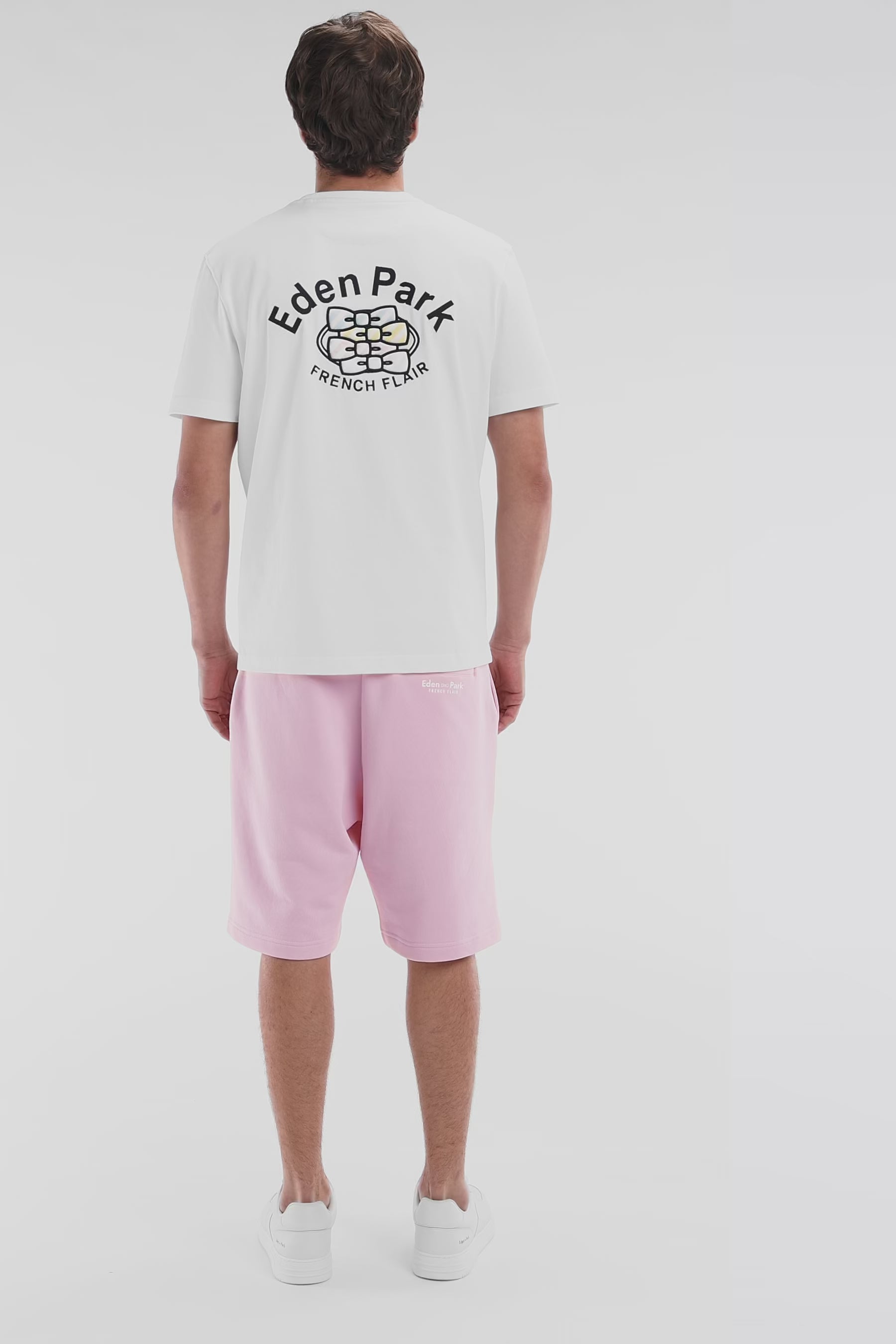 T-shirt en coton blanc broderie multicolore coupe décontractée