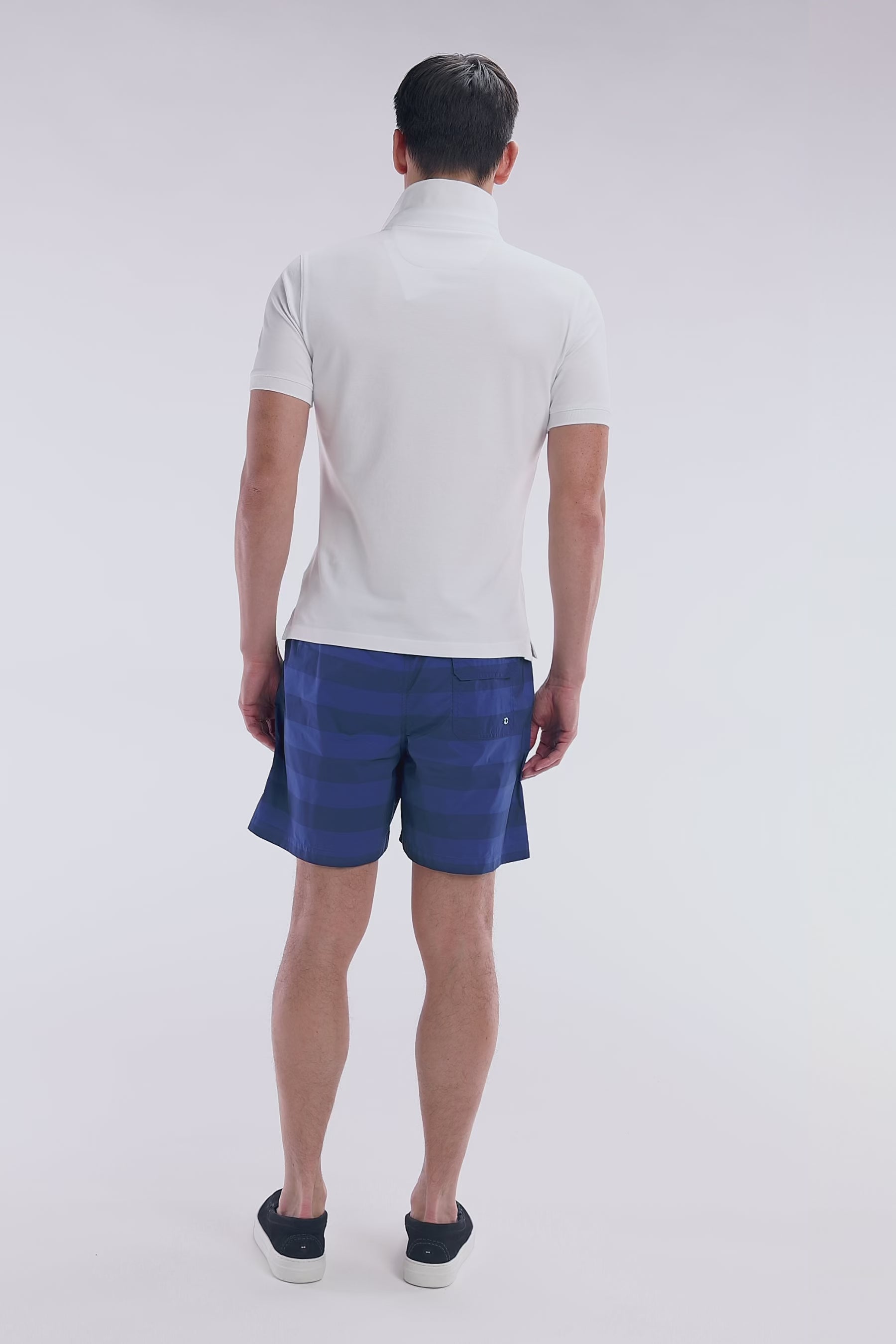 Maillot de bain cerclé bleu foncé