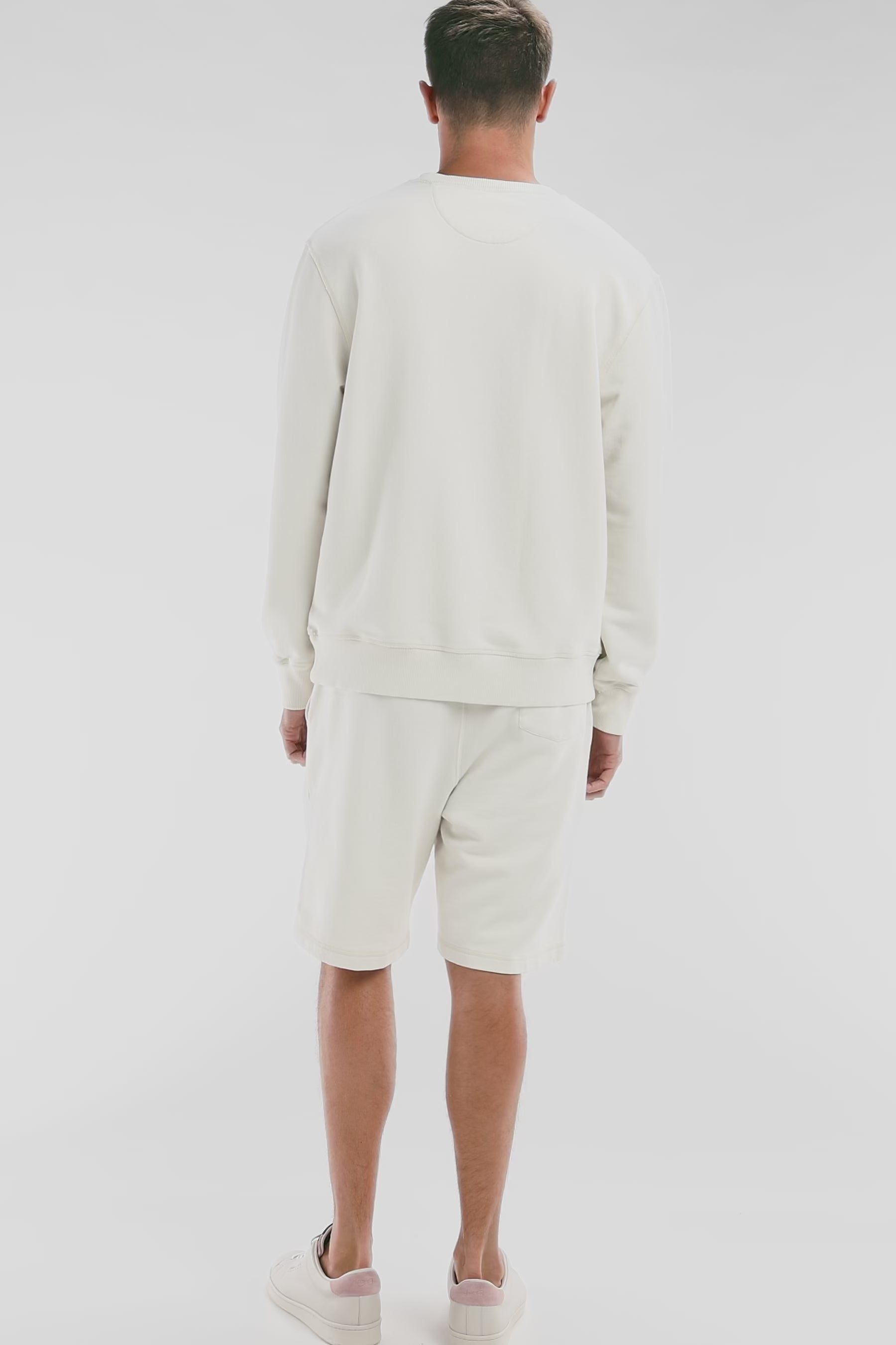 Sweatshirt surteint à col rond en molleton coton beige coupe décontractée