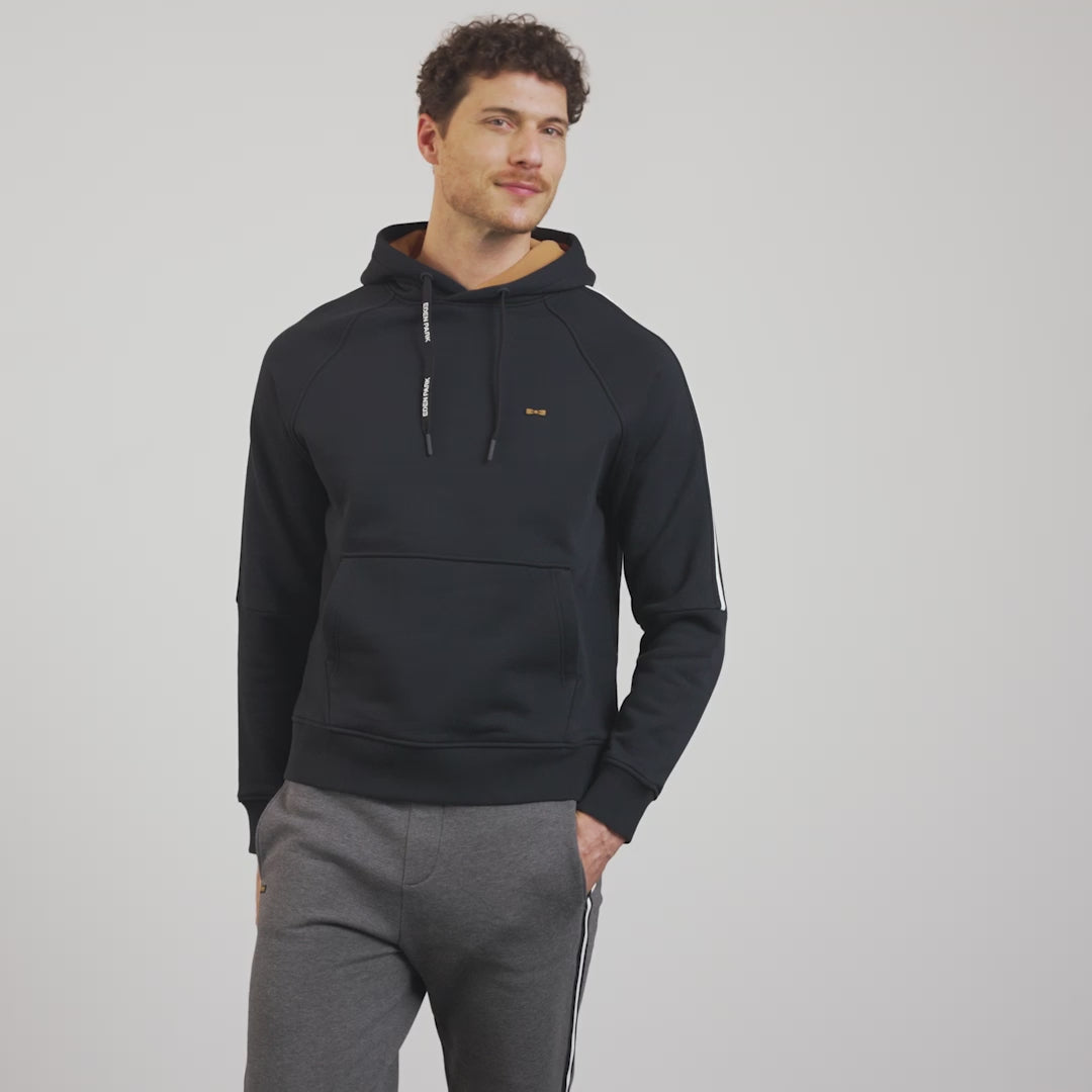 Sweat bleu foncé à capuche détails Eden Park flockés