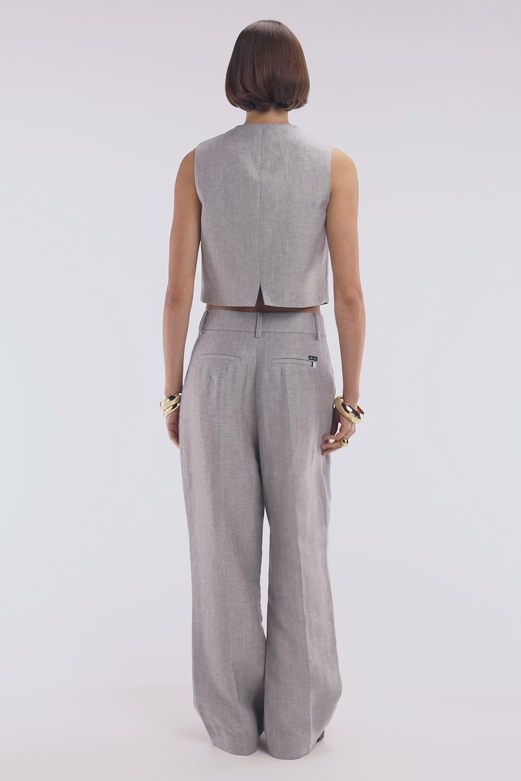Pantalon chevron à plis en laine et lin gris