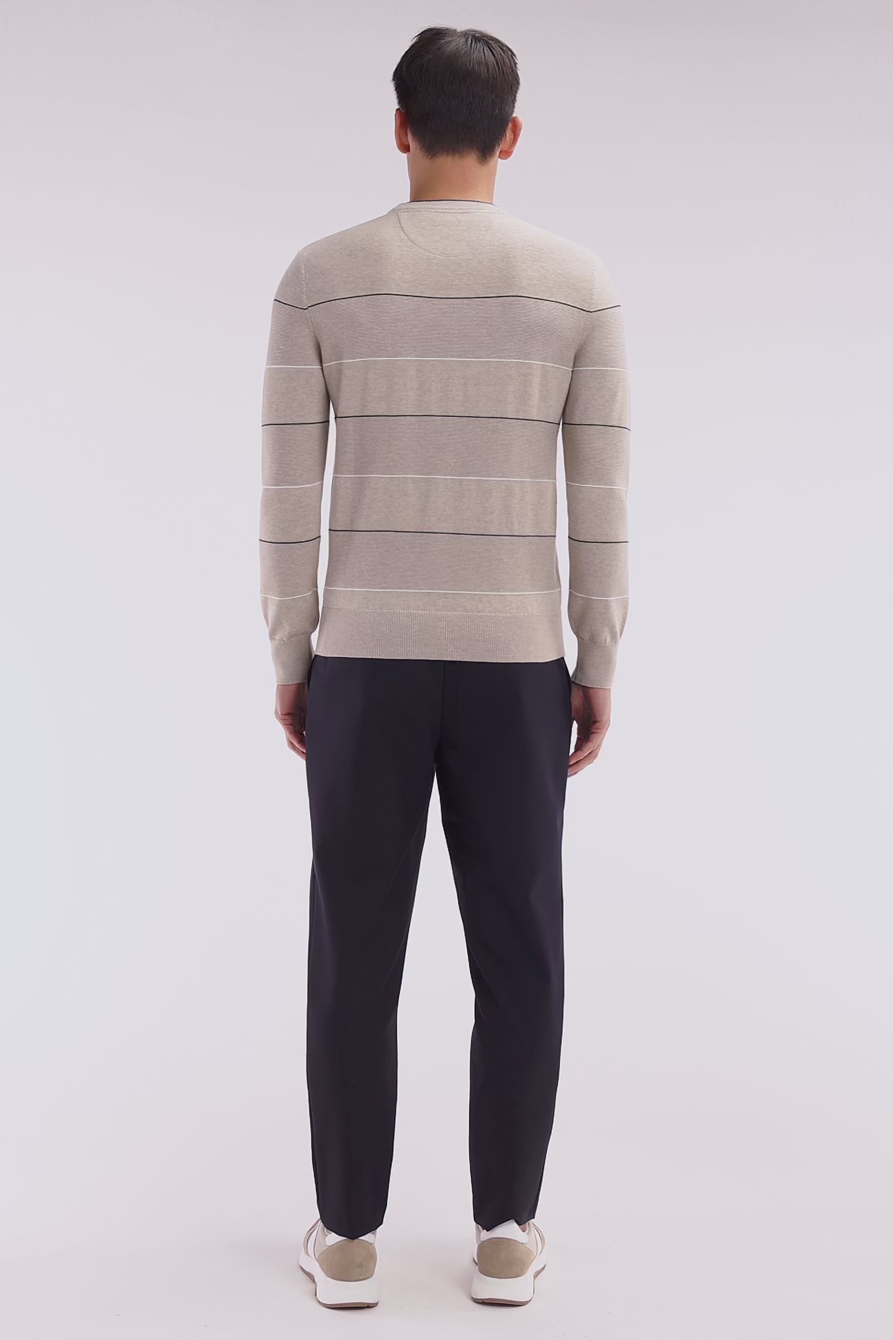 Pull col rond cerclé en coton beige