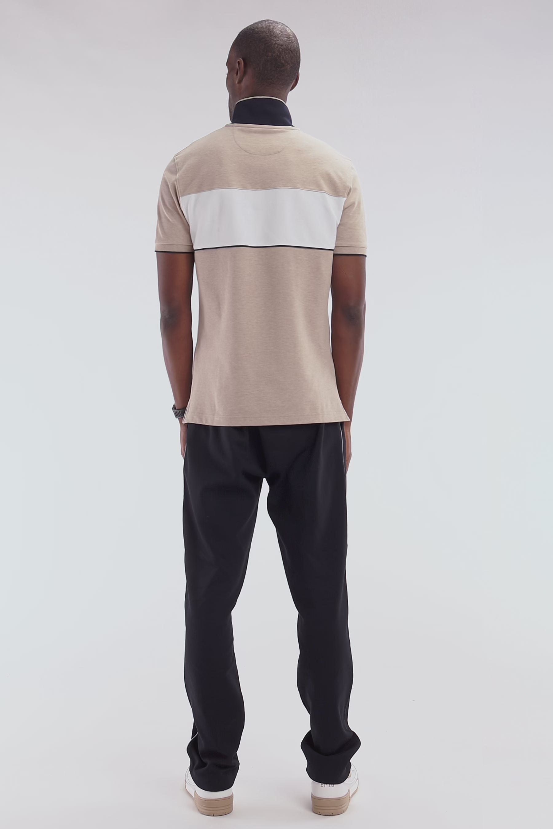 Polo à manches courtes en piqué de coton chiné stretch beige détails contrastés coupe ajustée