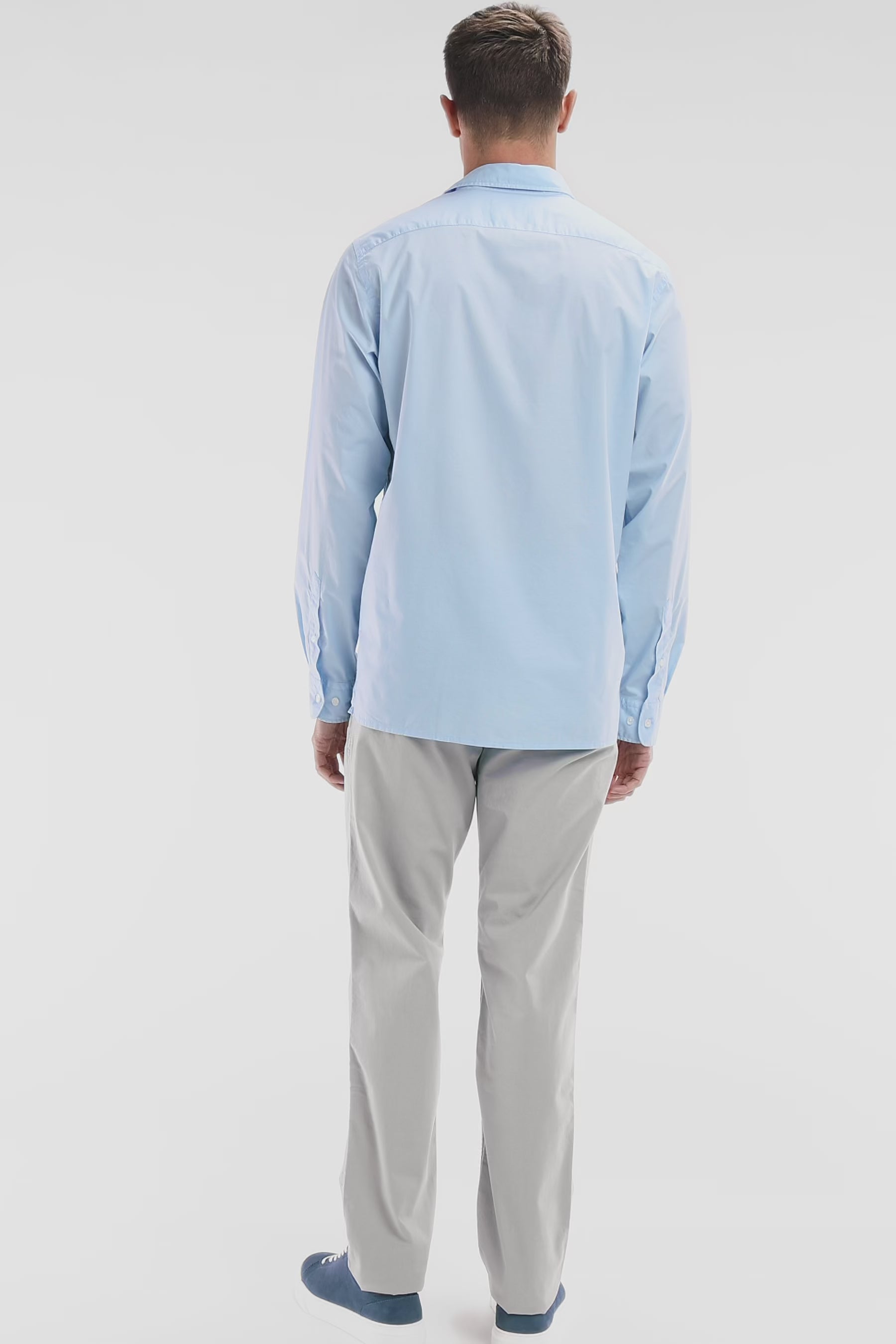 Chemise unisexe en coton et lyocell stretch ciel coupe droite