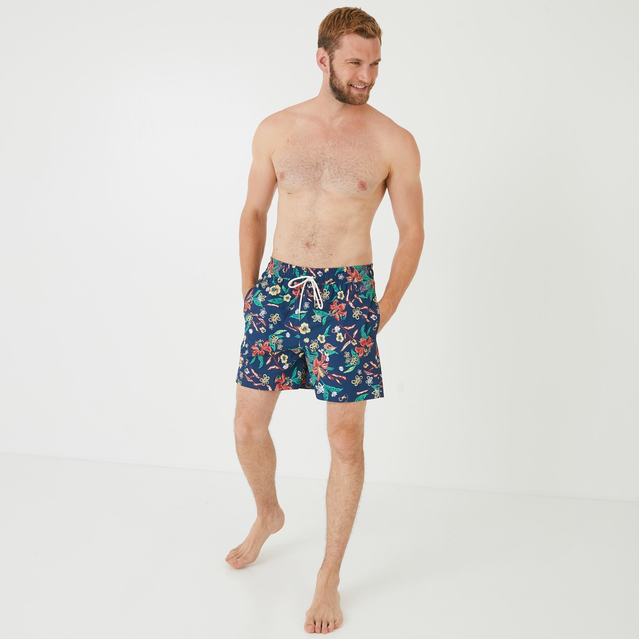 Short de bain motif fleuri bleu marine