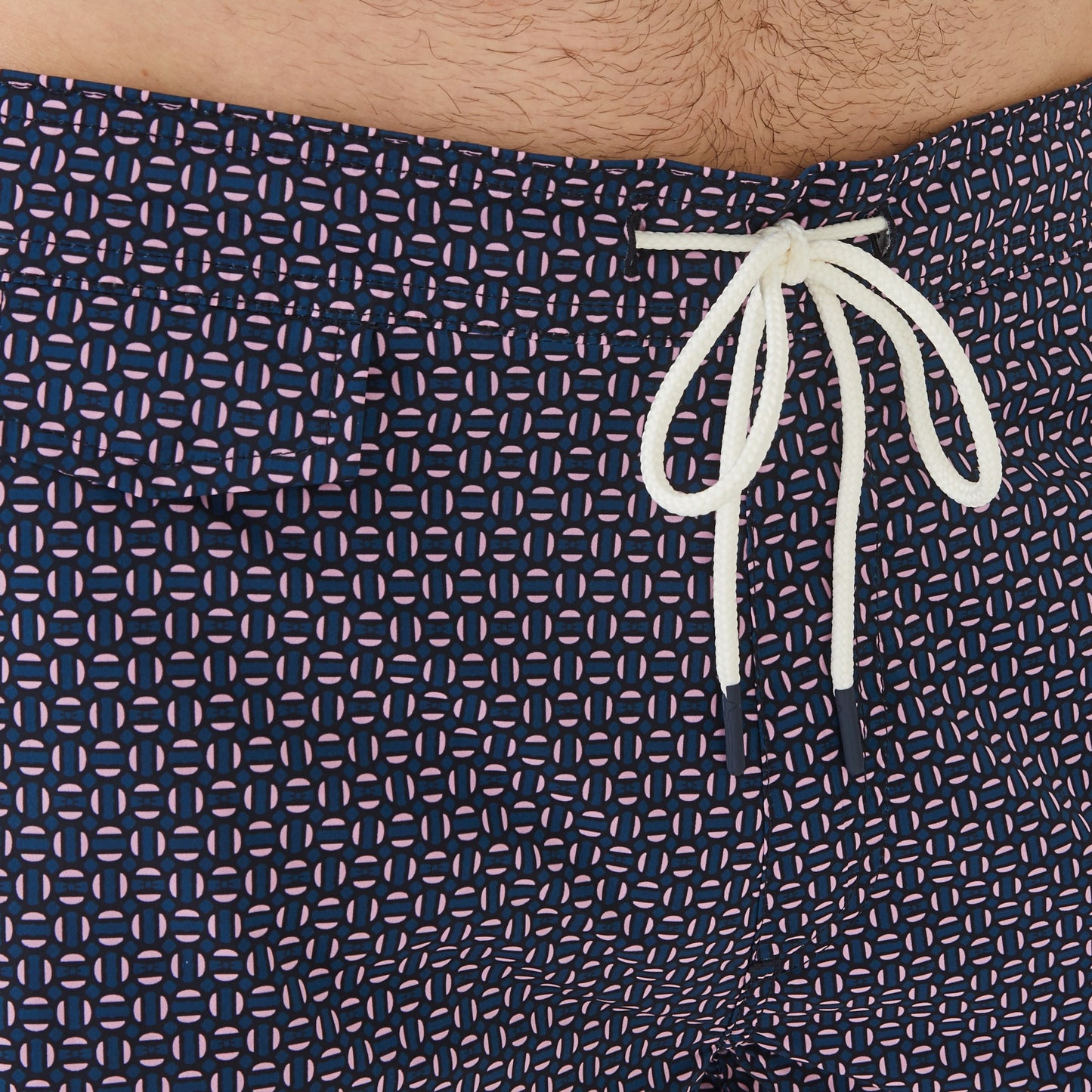 Short de bain rose à micro-motifs