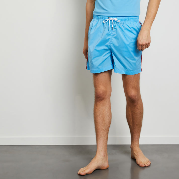 Short de bain bleu clair